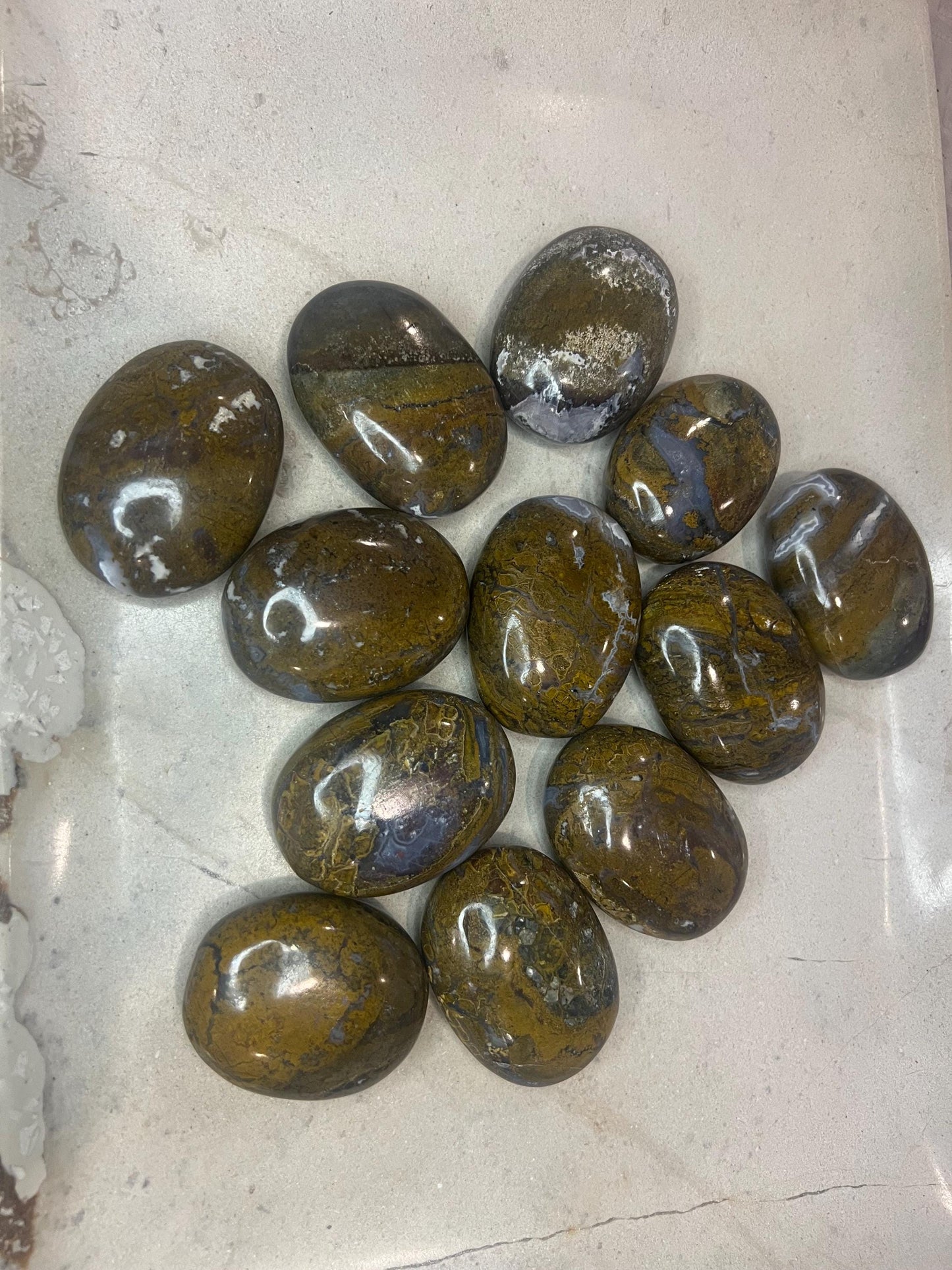 Indian Moss Agate Natural Palm Stone Smooth Polished Carved Crystal for Distraction Home Decor Xmas Decor Birthday Christmas Birthday Gift