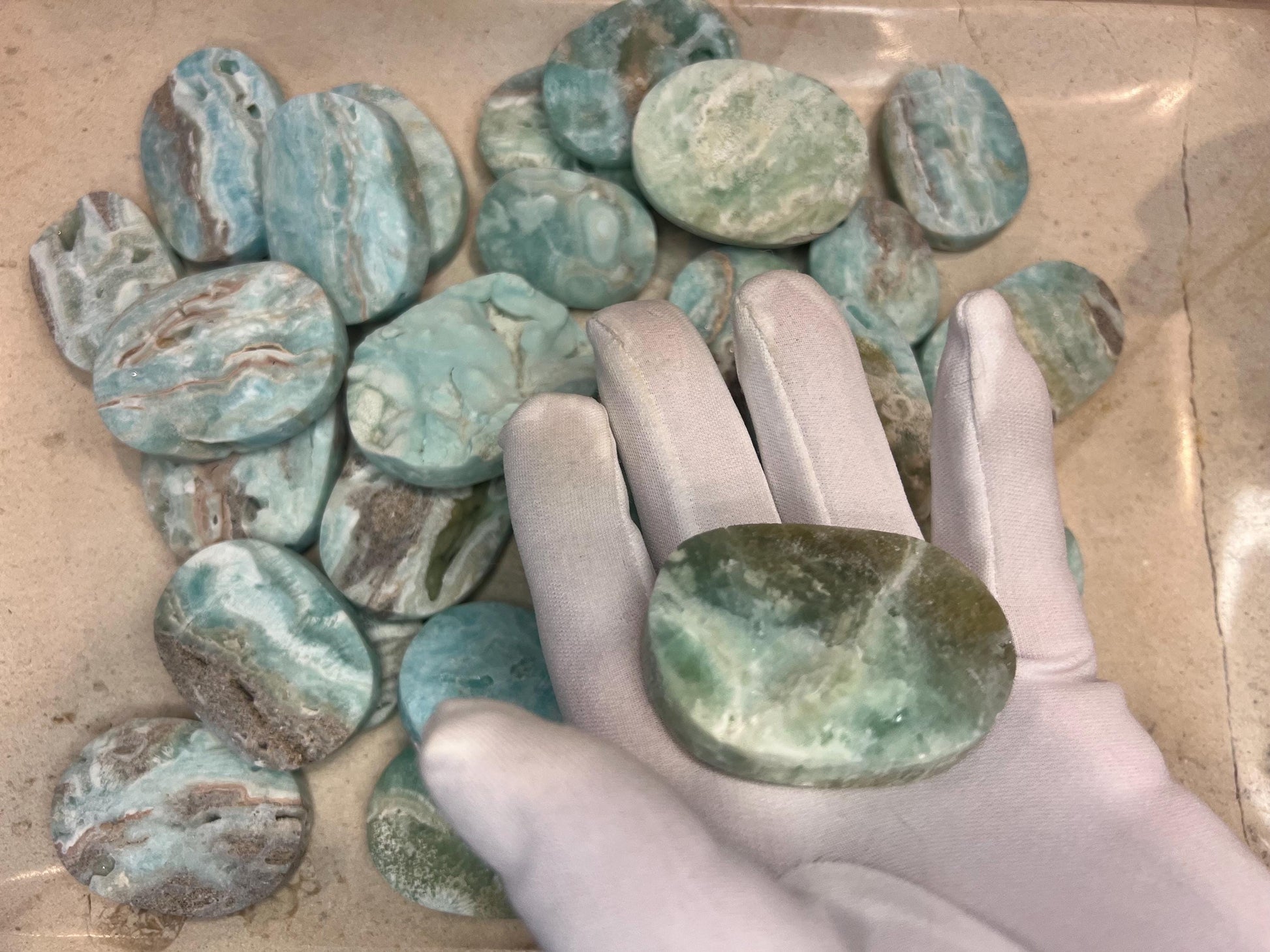 Rare Congo Hemimorphite Natural Palm Stone Smooth Polished Carved Crystal Distraction Home Decor Worry Stress Relief Anxiety Christmas