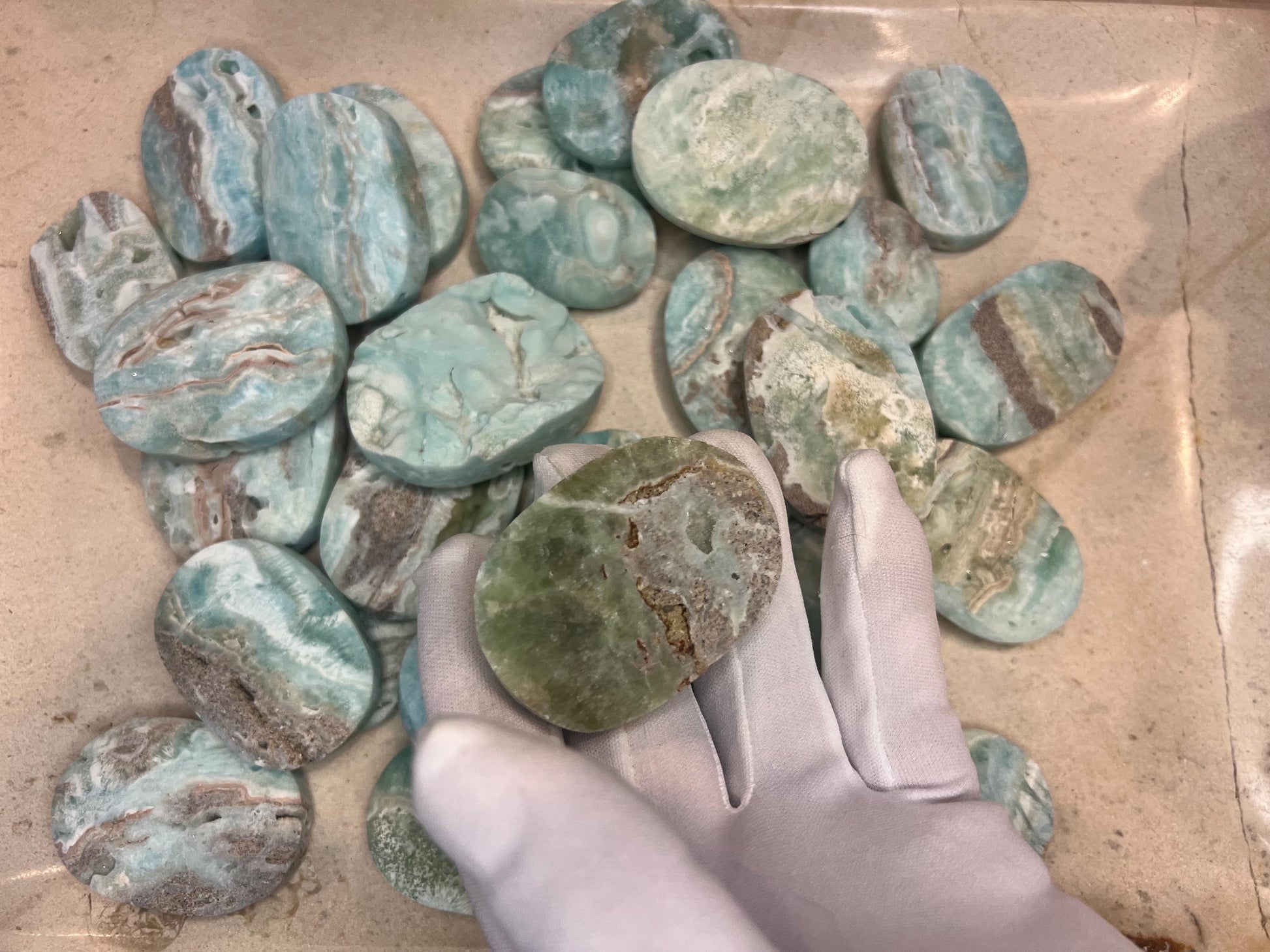 Rare Congo Hemimorphite Natural Palm Stone Smooth Polished Carved Crystal Distraction Home Decor Worry Stress Relief Anxiety Christmas