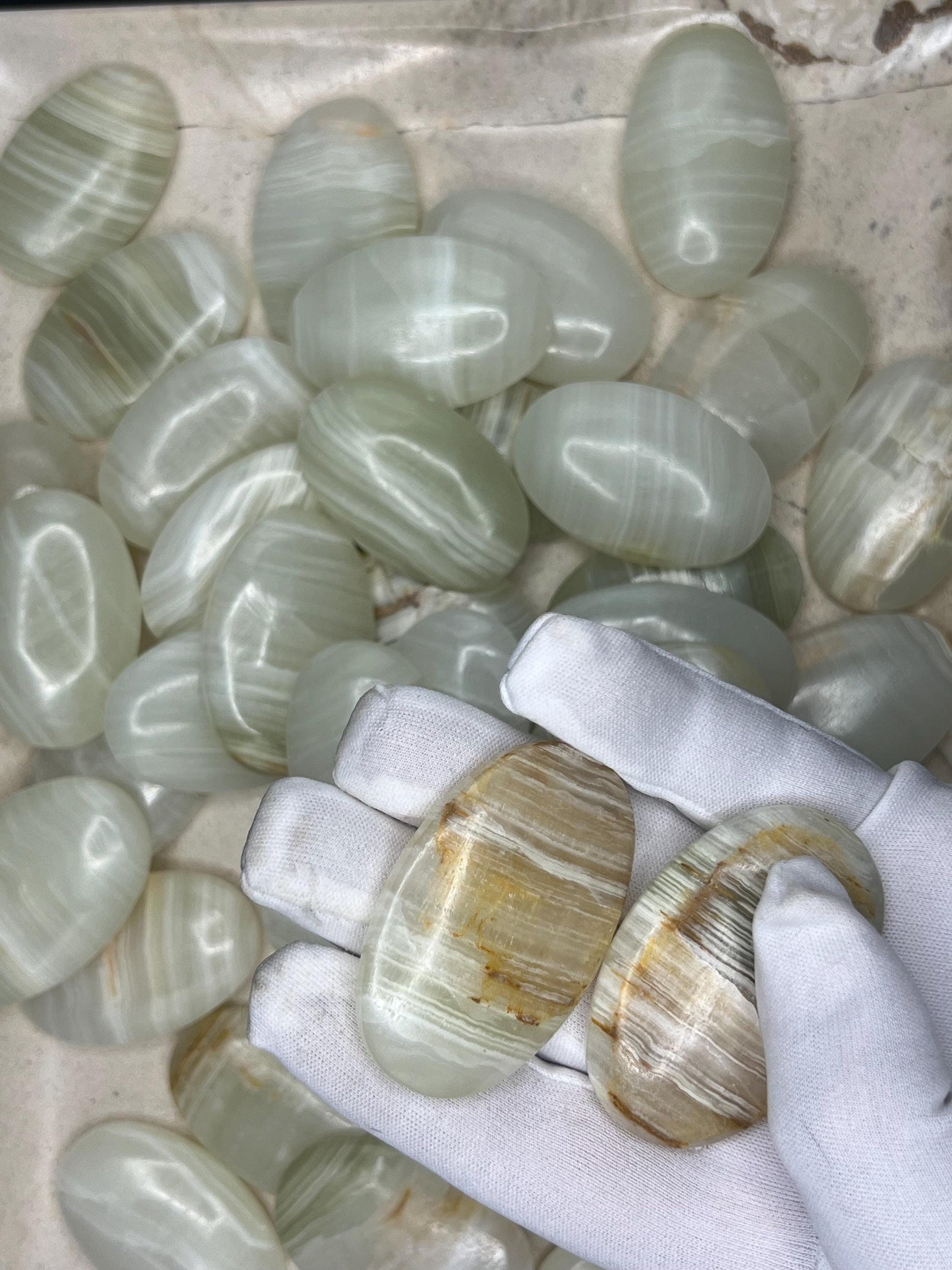 Rare Afghan Lapis Jade Natural Palm Stone Smooth Polished Carved Crystal Distraction Home Decor Worry Stress Relief Anxiety Gift Christmas