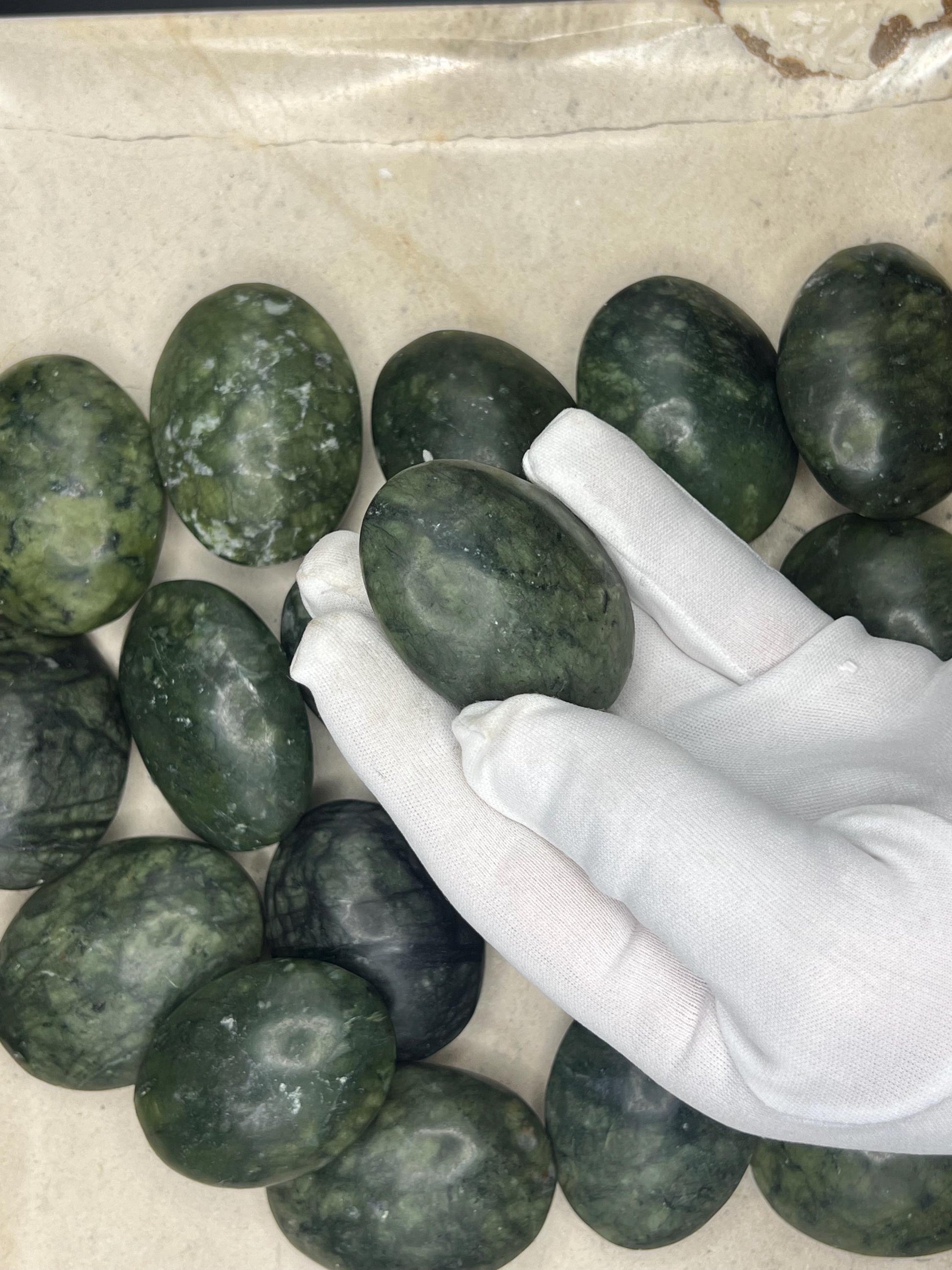 Nephrite Serpentine Jade Natural Palm Stone Smooth Polished Carved Crystal Distraction Home Decor Worry Stress Relief Anxiety Gift Christmas