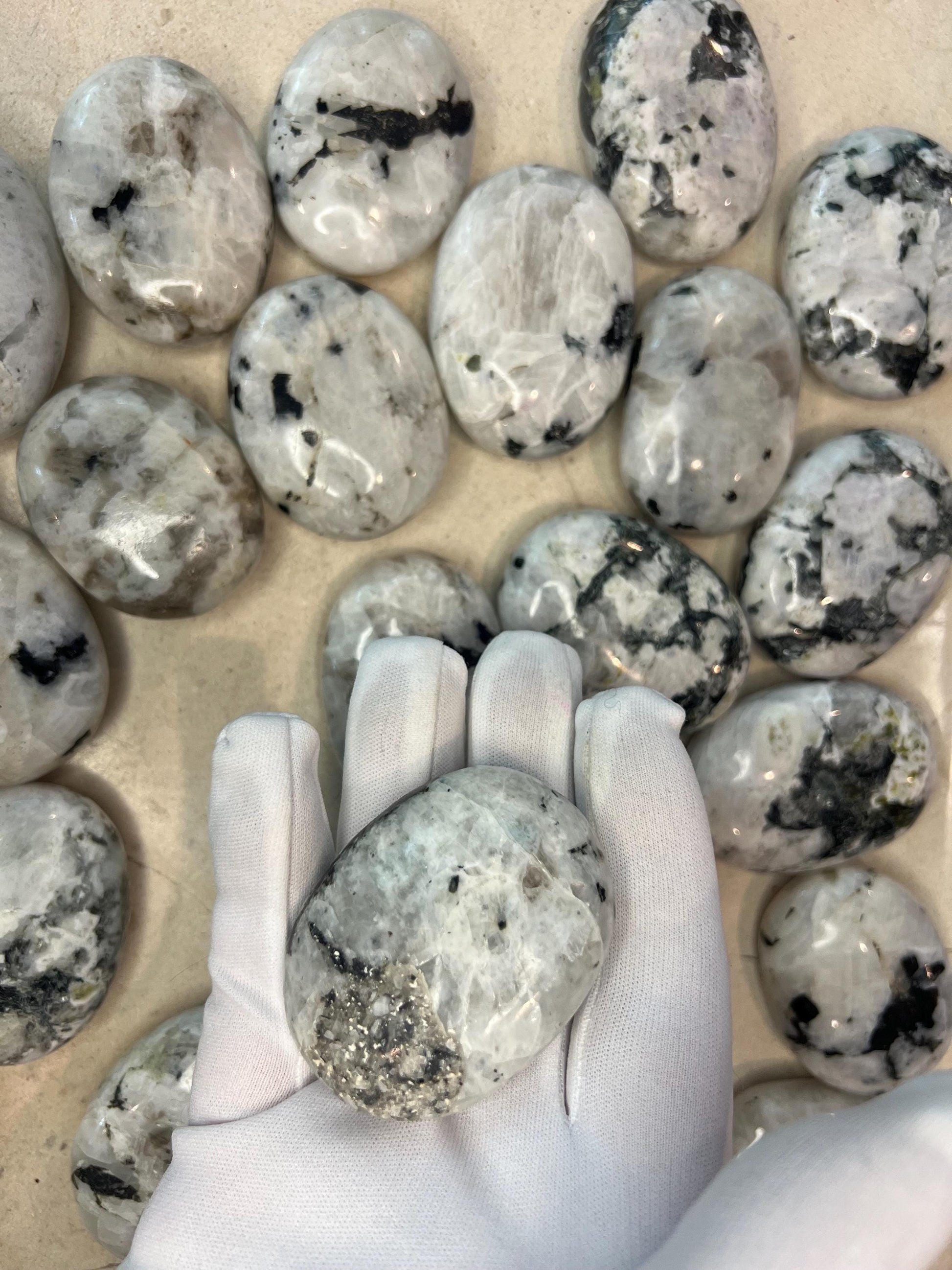 Indian White Moonstone Palm Stone Smooth Polished Carved Crystal for Distraction from Anxiety or Worry Home Decor Holiday Xmas Home Decor