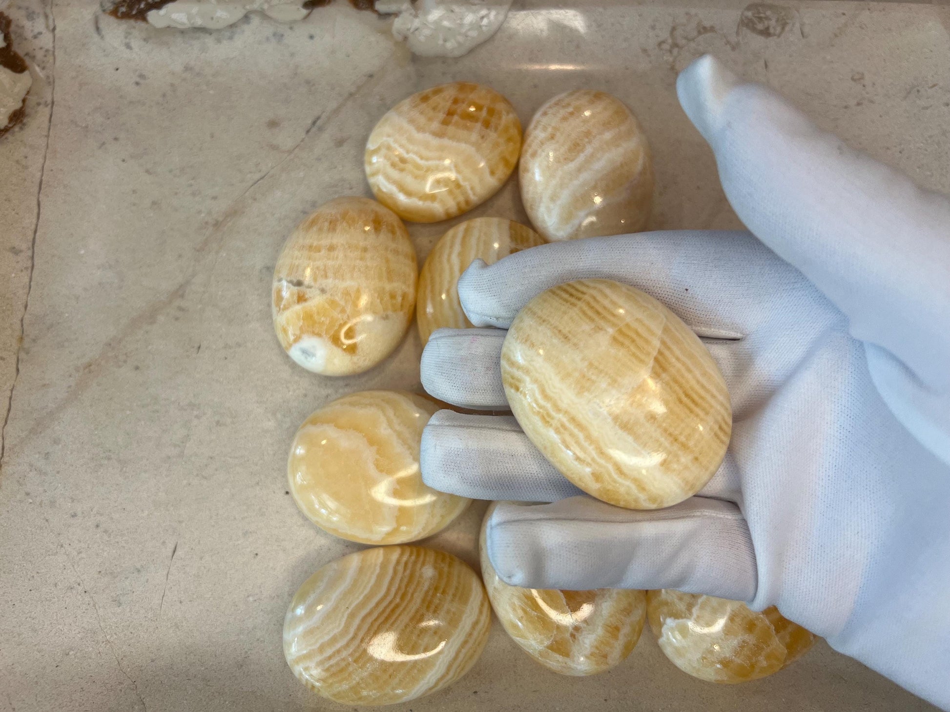 Honey Calcite Palm Stones Natural Free Form Stone Smooth Polished Carved Crystal for Distraction Worry Anxiety birthday Home Decor