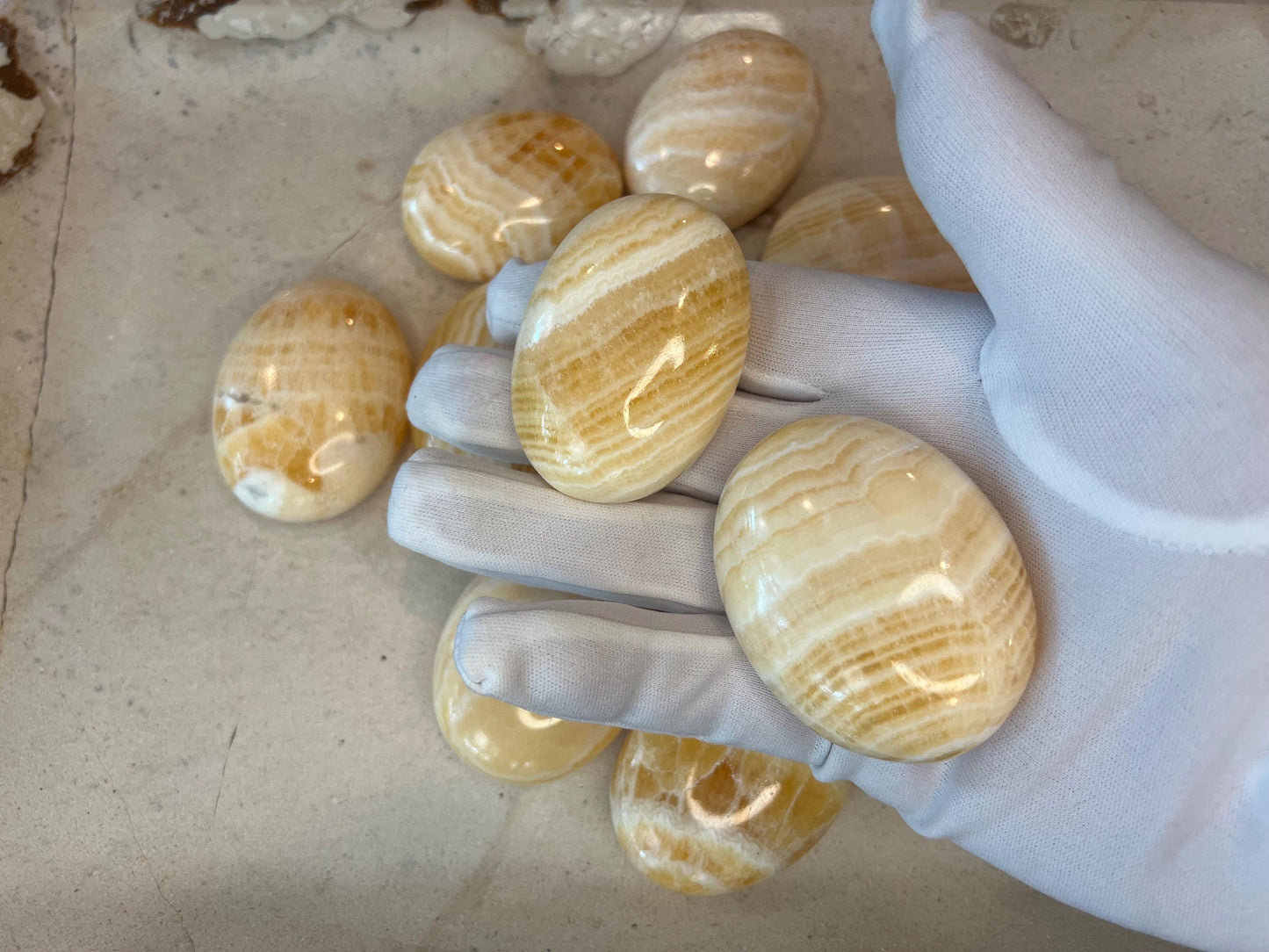 Honey Calcite Palm Stones Natural Free Form Stone Smooth Polished Carved Crystal for Distraction Worry Anxiety birthday Home Decor