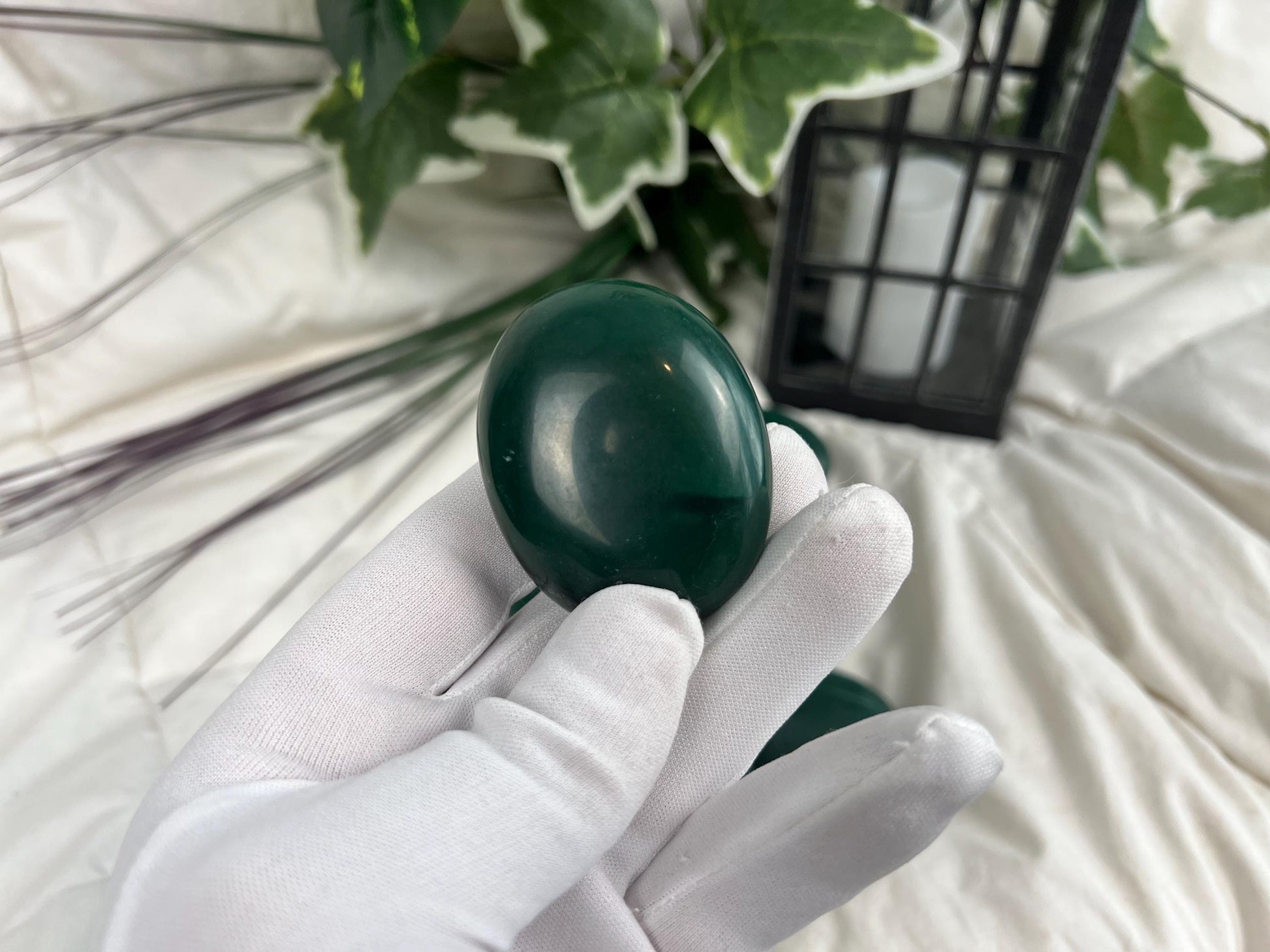 Emerald Green Jade Natural Palm Stone Smooth Polished Carved Crystal for Distraction Anxiety Christmas Holiday Decor Xmas Birthday Gift