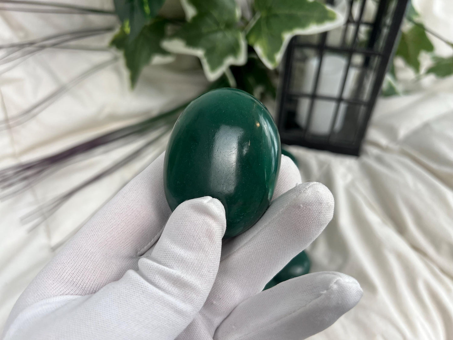 Emerald Green Jade Natural Palm Stone Smooth Polished Carved Crystal for Distraction Anxiety Christmas Holiday Decor Xmas Birthday Gift
