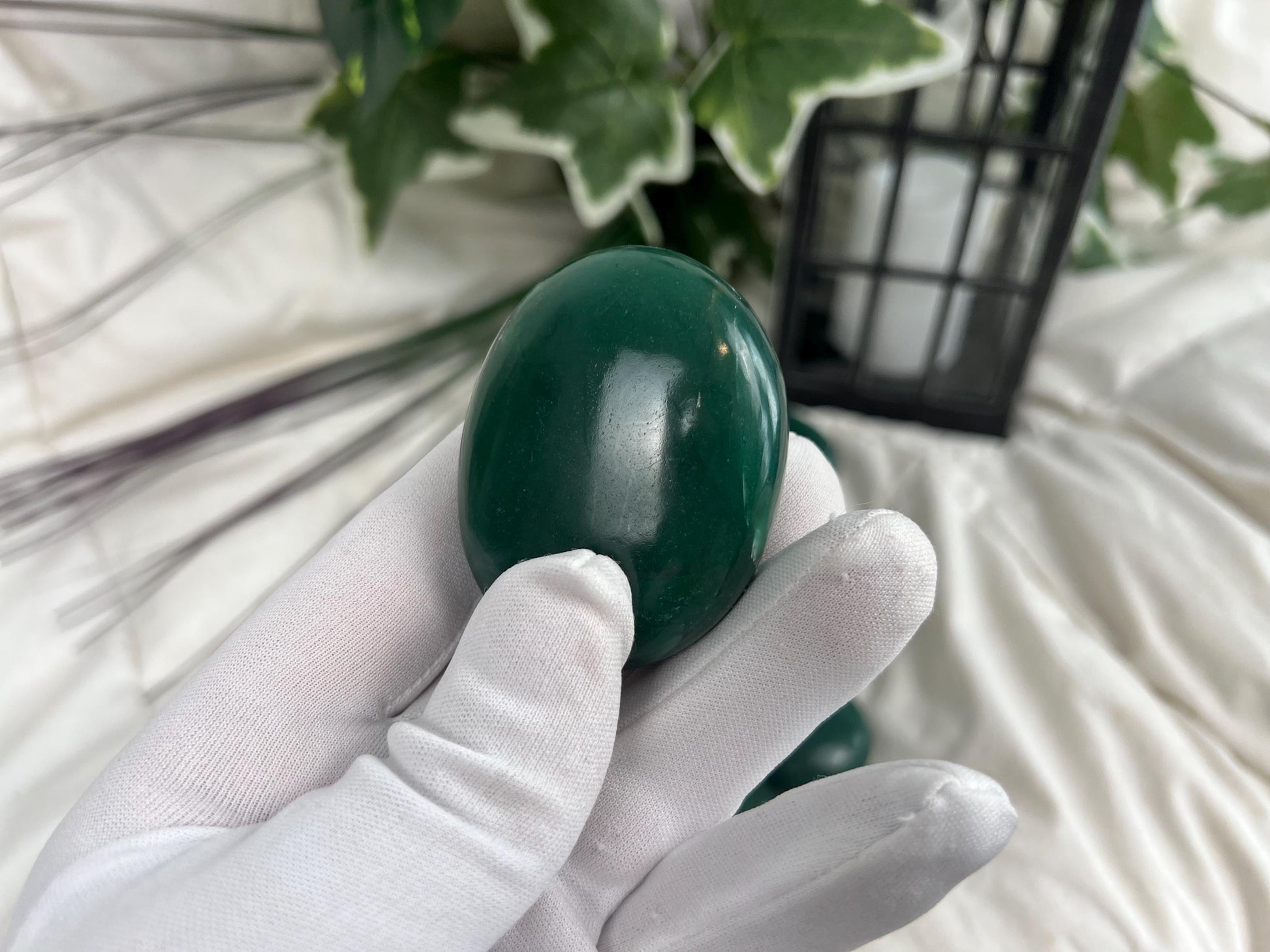 Emerald Green Jade Natural Palm Stone Smooth Polished Carved Crystal for Distraction Anxiety Christmas Holiday Decor Xmas Birthday Gift