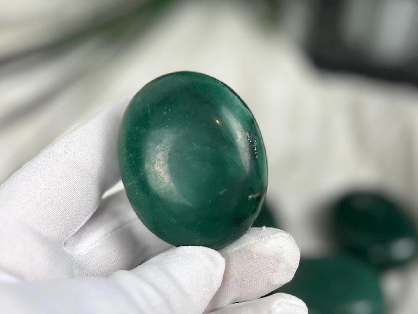 Emerald Green Jade Natural Palm Stone Smooth Polished Carved Crystal for Distraction Anxiety Christmas Holiday Decor Xmas Birthday Gift
