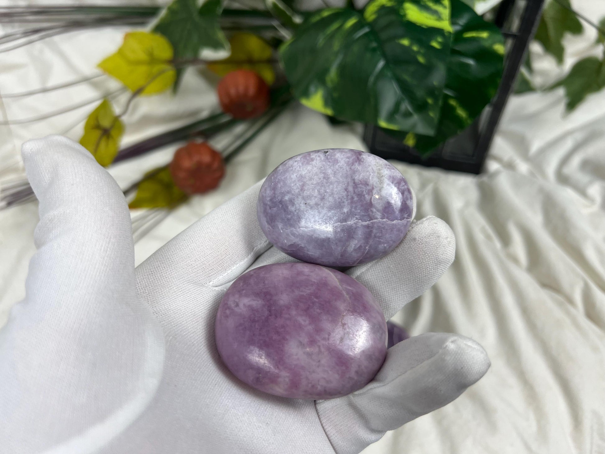 Brazilian Lithionite Natural Palm Stone Smooth Polished Carved Crystal Distraction Home Decor Worry Stress Relief Anxiety Gift Xmas Relief