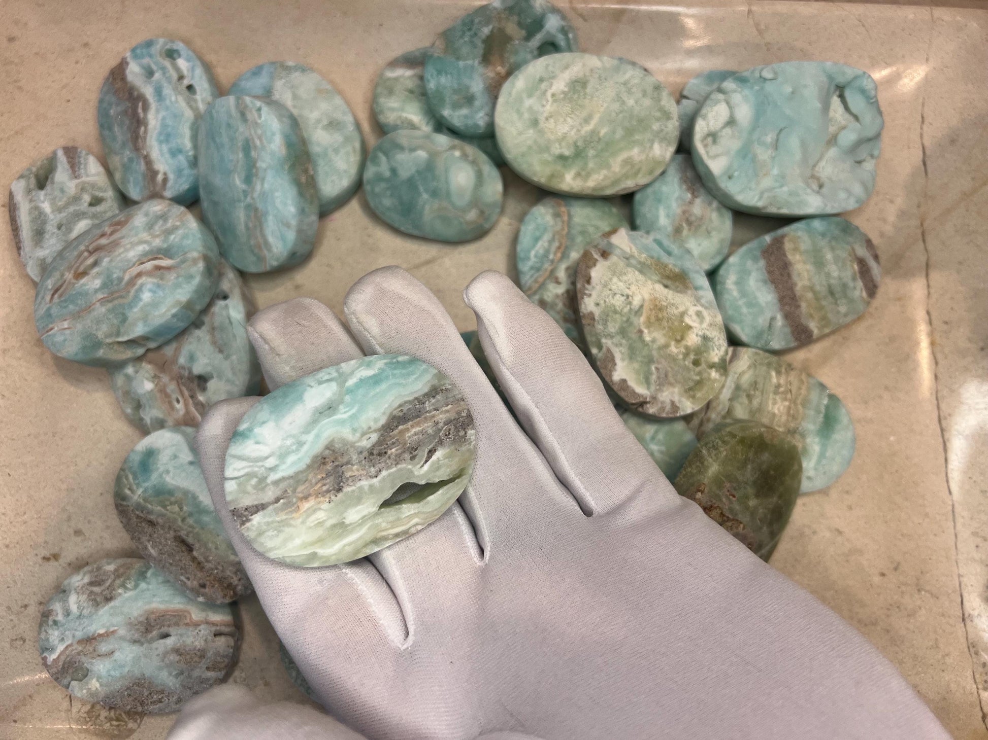 Rare Congo Hemimorphite Natural Palm Stone Smooth Polished Carved Crystal Distraction Home Decor Worry Stress Relief Anxiety Christmas