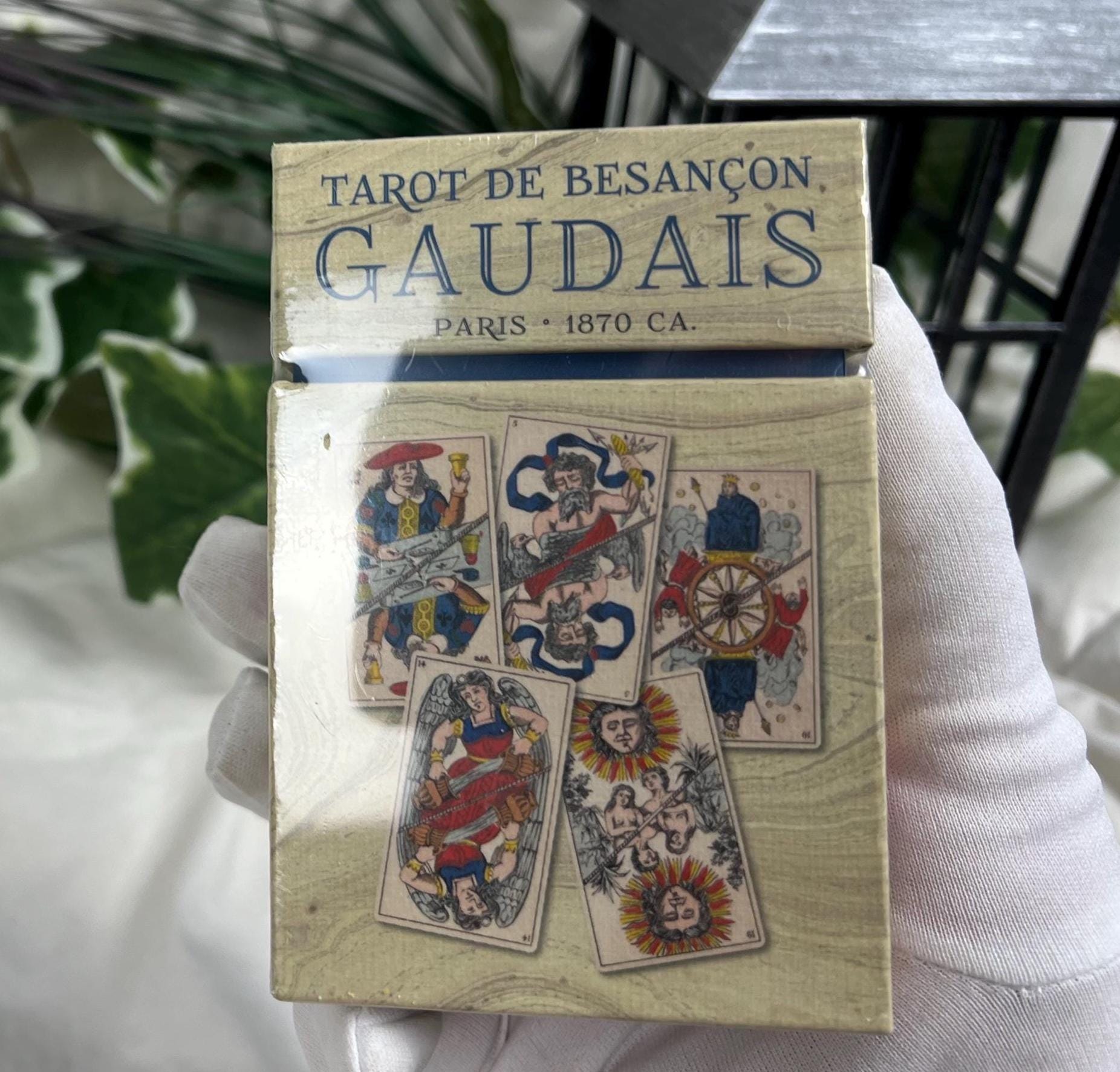 Tarot de Besançon Paris 1870 Gaudais Lo Scarabeo Antiqua 78 Cards Fully Licensed and Original Inclusive Tarot Deck Guidebook Meditation Gift