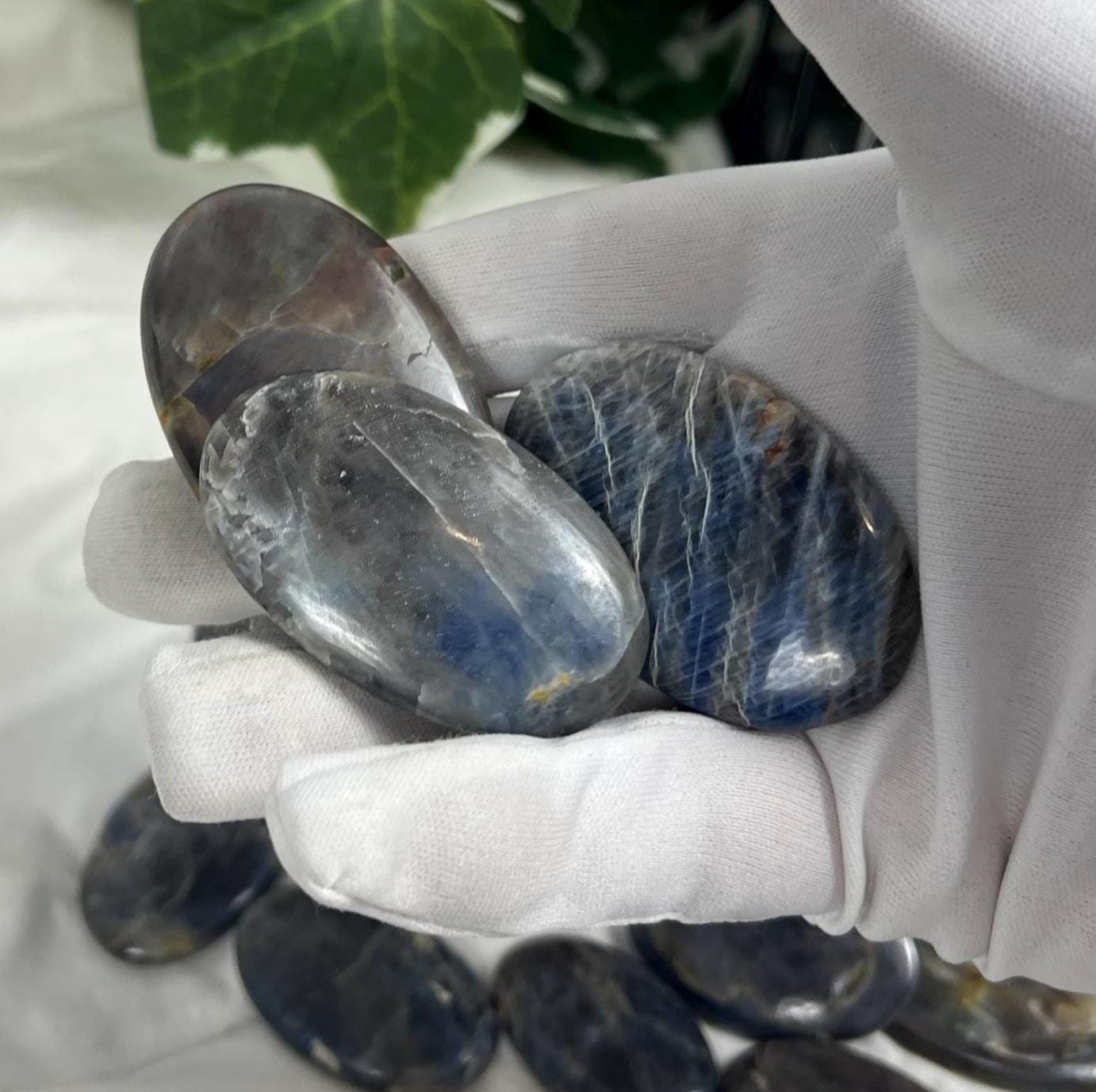 Blue Hard Corundum Sapphire Natural Palm Stone Smooth Polished Carved Crystal Distraction Home Decor Worry Stress Relief Anxiety Gift Xmas