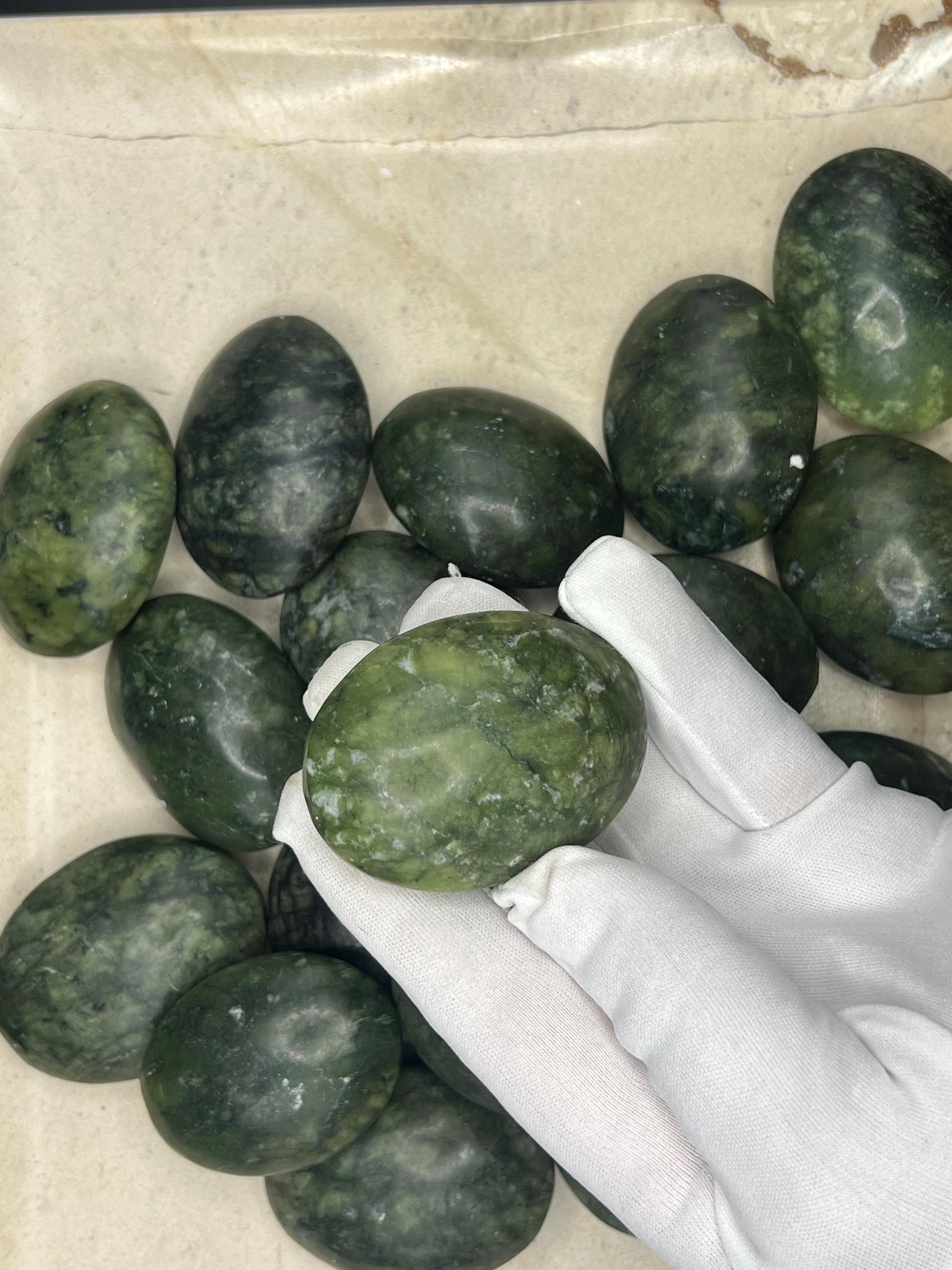 Nephrite Serpentine Jade Natural Palm Stone Smooth Polished Carved Crystal Distraction Home Decor Worry Stress Relief Anxiety Gift Christmas