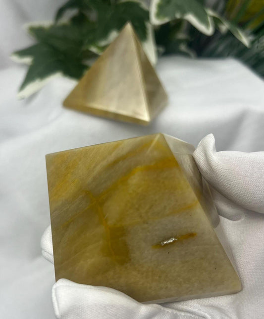Beautiful Indian Yellow Aventurine Natural Pyramid Smooth Polished Carved Crystal Worry Anxiety Distraction Meditation Christmas Xmas Decor