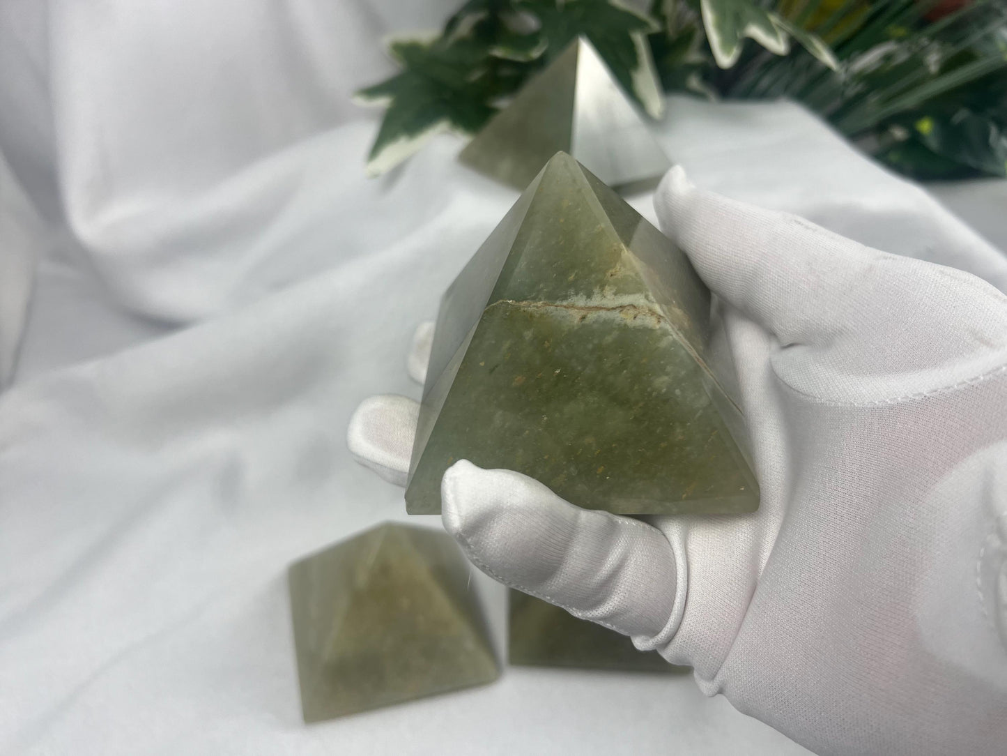 Beautiful Indian Green Aventurine Natural Pyramid Smooth Polished Carved Crystal Worry Anxiety Distraction Meditation Christmas Xmas Decor