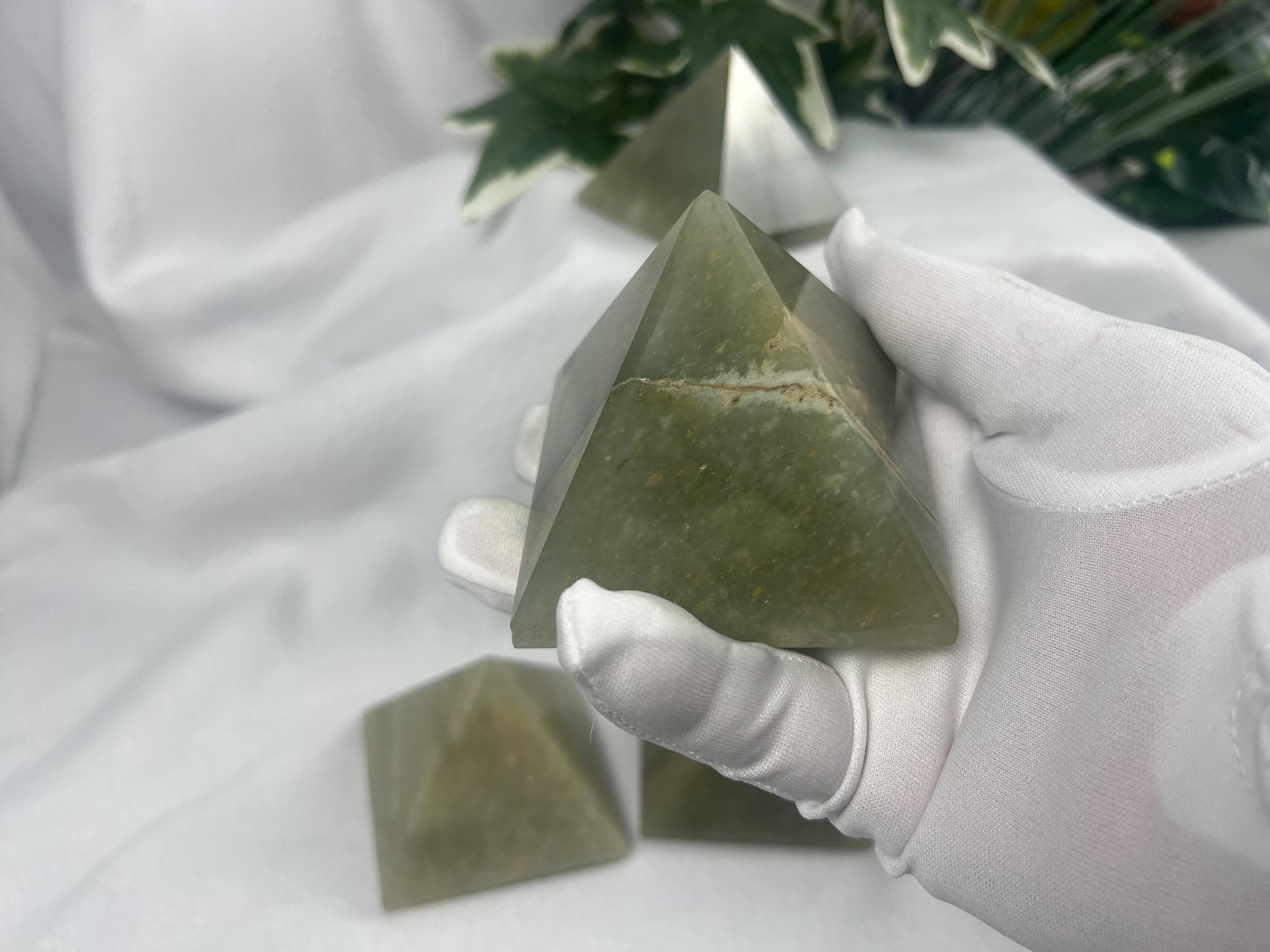 Beautiful Indian Green Aventurine Natural Pyramid Smooth Polished Carved Crystal Worry Anxiety Distraction Meditation Christmas Xmas Decor