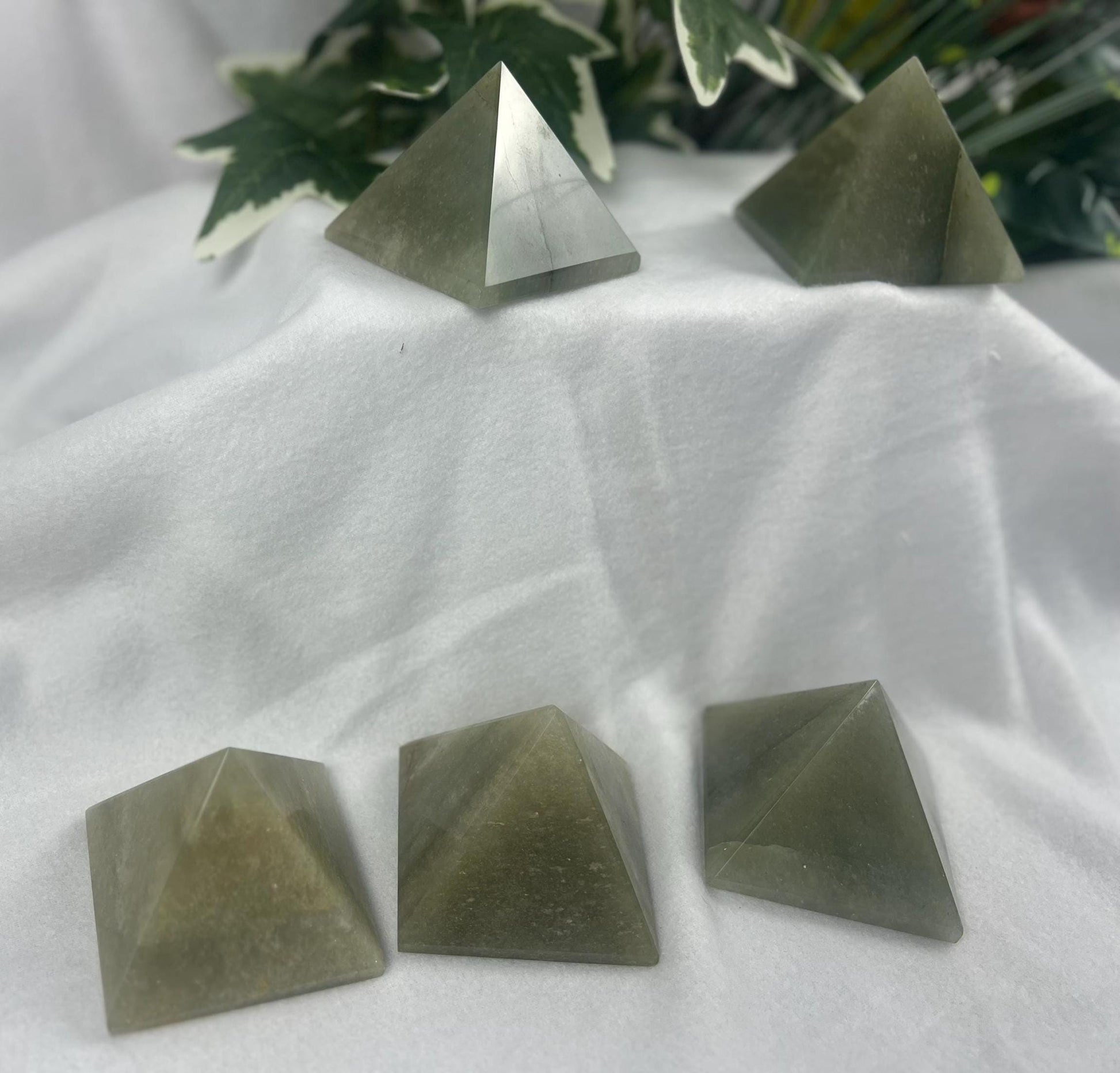 Beautiful Indian Green Aventurine Natural Pyramid Smooth Polished Carved Crystal Worry Anxiety Distraction Meditation Christmas Xmas Decor