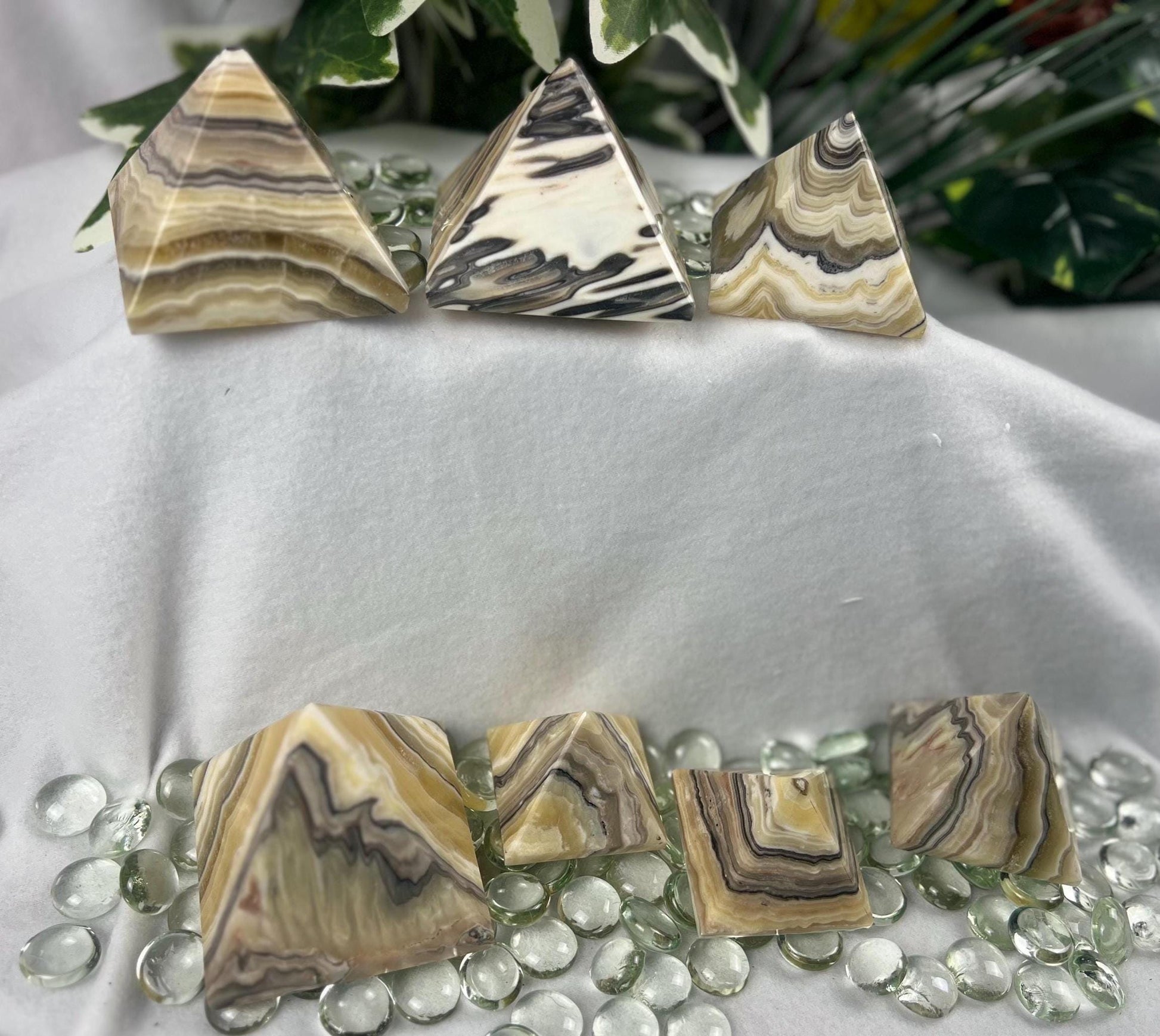 Striking Indian Zebra Calcite Natural Pyramid Smooth Polished Carved Crystal Worry Anxiety Distraction Meditation Christmas Xmas Gift Decor