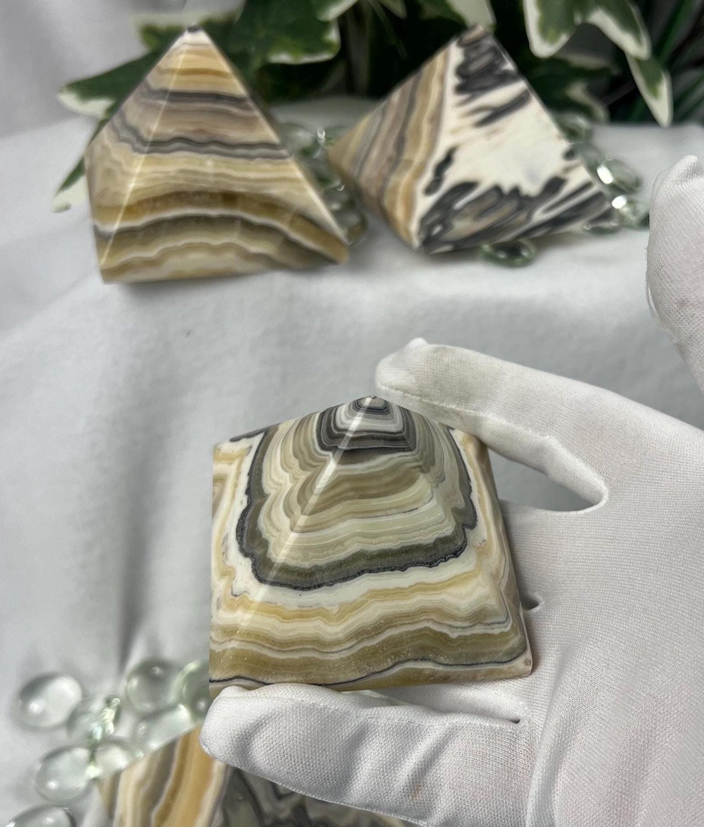 Striking Indian Zebra Calcite Natural Pyramid Smooth Polished Carved Crystal Worry Anxiety Distraction Meditation Christmas Xmas Gift Decor