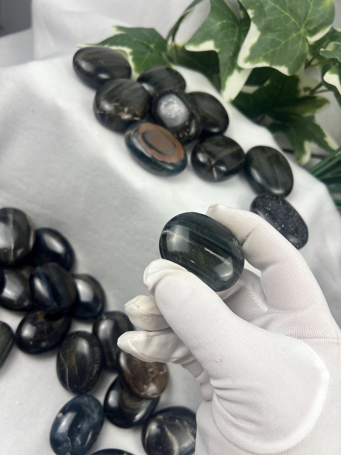 Australian Blue Cats Eye Palm Stone Smooth Polished Carved Crystal for Distraction Pocket Worry Anxiety Home Decor Gift Xmas Christmas