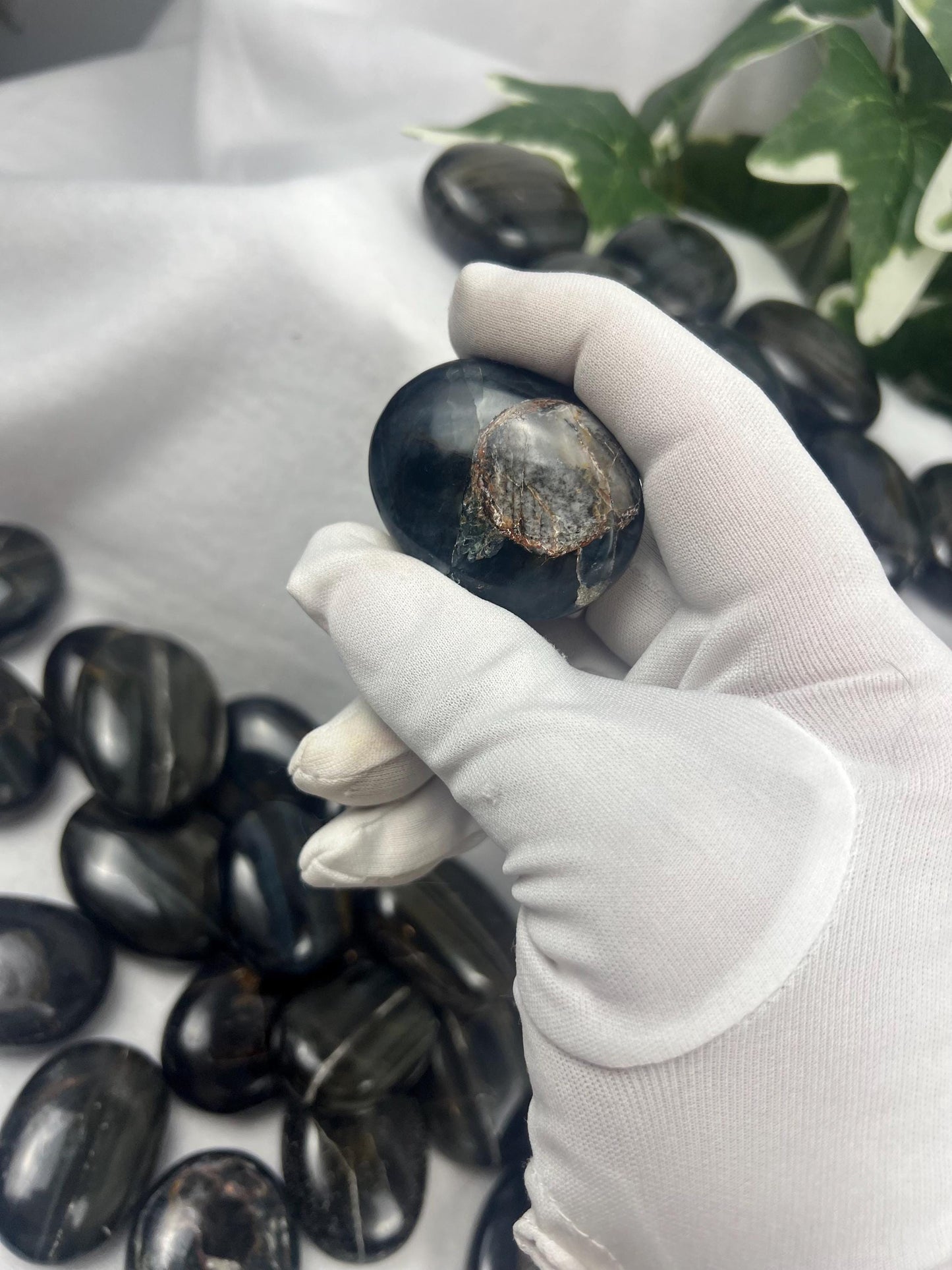 Australian Blue Cats Eye Palm Stone Smooth Polished Carved Crystal for Distraction Pocket Worry Anxiety Home Decor Gift Xmas Christmas