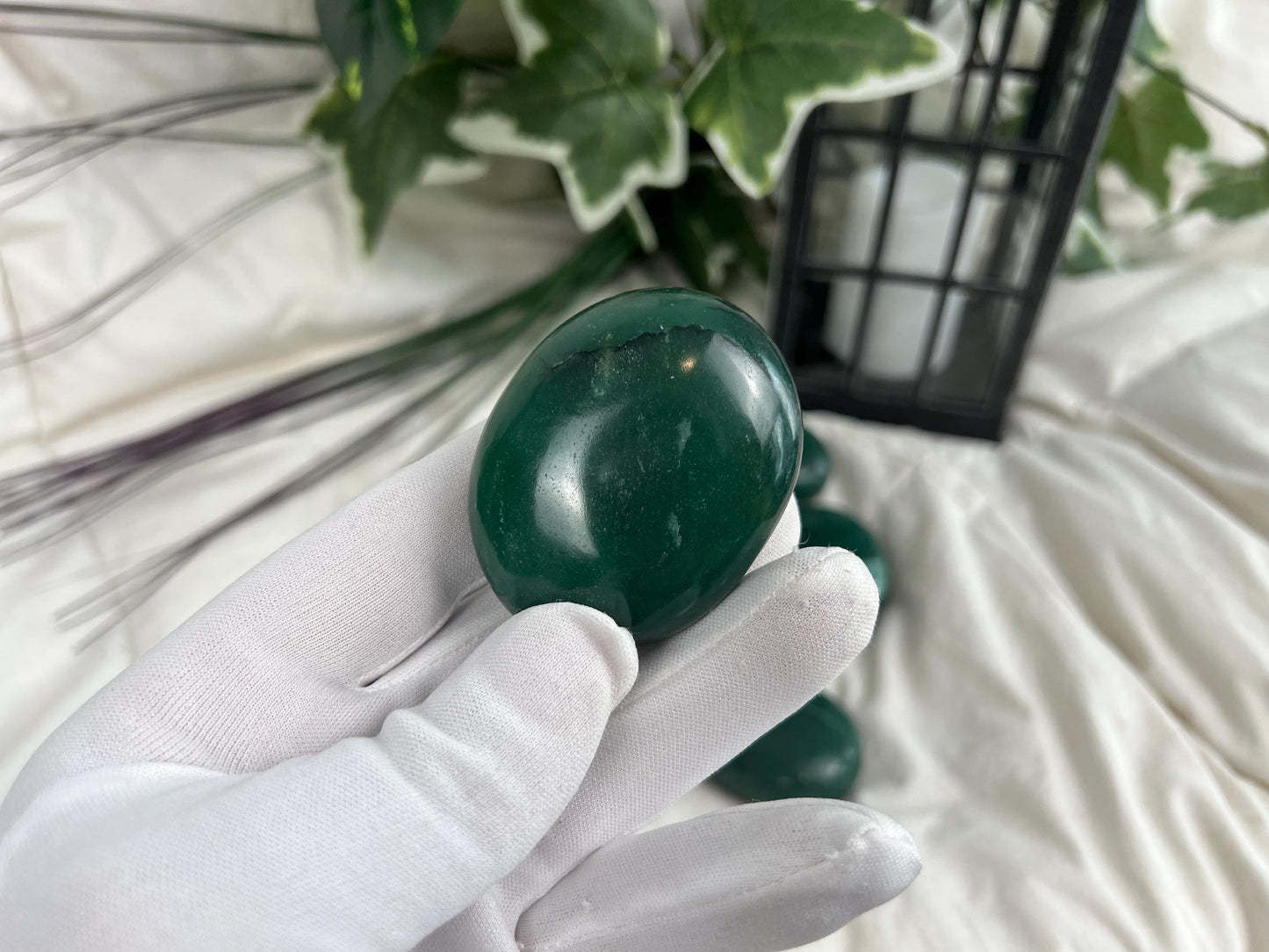 Emerald Green Jade Natural Palm Stone Smooth Polished Carved Crystal for Distraction Anxiety Christmas Holiday Decor Xmas Birthday Gift