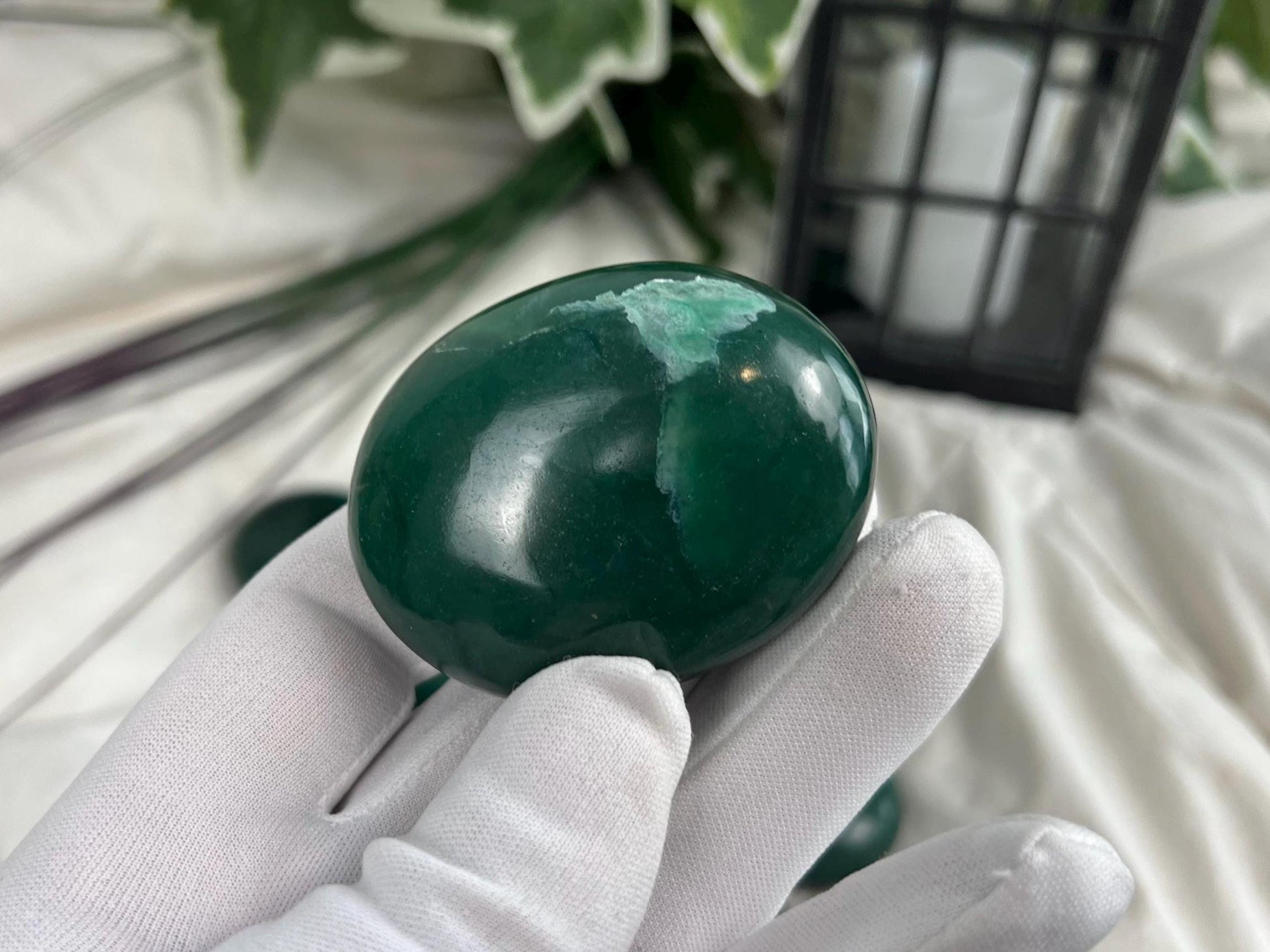 Emerald Green Jade Natural Palm Stone Smooth Polished Carved Crystal for Distraction Anxiety Christmas Holiday Decor Xmas Birthday Gift