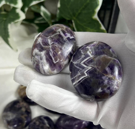 Brazilian Chevron Amethyst Natural Palm Stone Smooth Polished Carved Crystal for Distraction from Anxiety Worry Home Decor Christmas