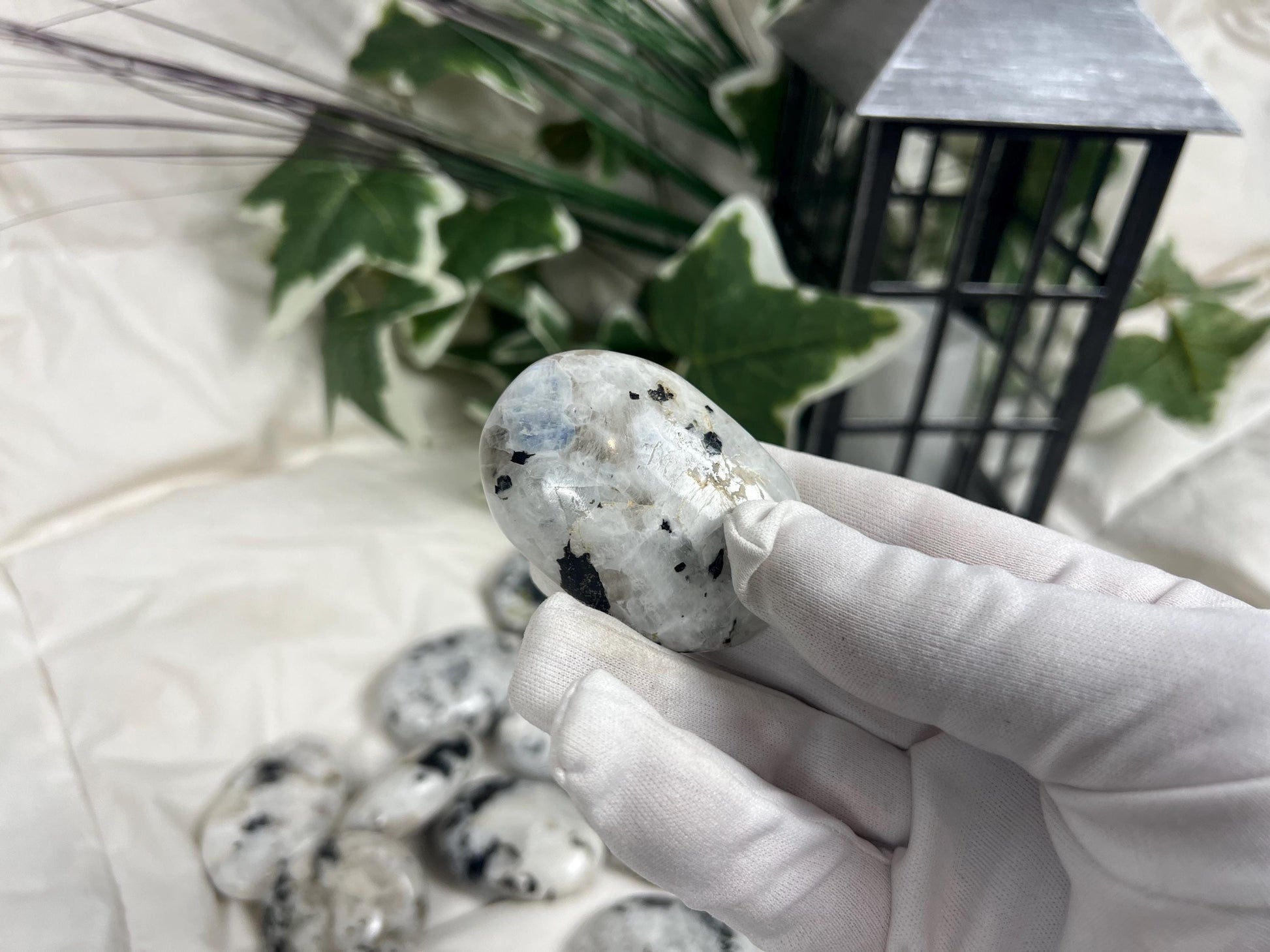 Canada White Labradorite Natural Palm Stone Smooth Polished Carved Crystal for Distraction Anxiety Worry Pocket Distraction Christmas Gift
