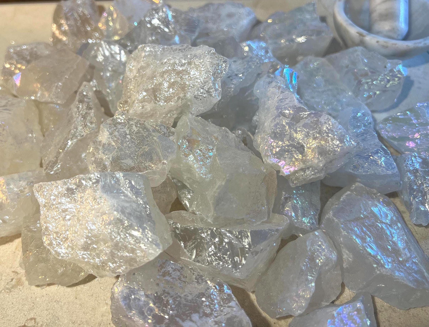 Angel Aura Clear Quartz Raw Crystal Polished Carved Crystal for Distraction from Anxiety or Worry Home Decor Holiday Xmas Meditation Pocket