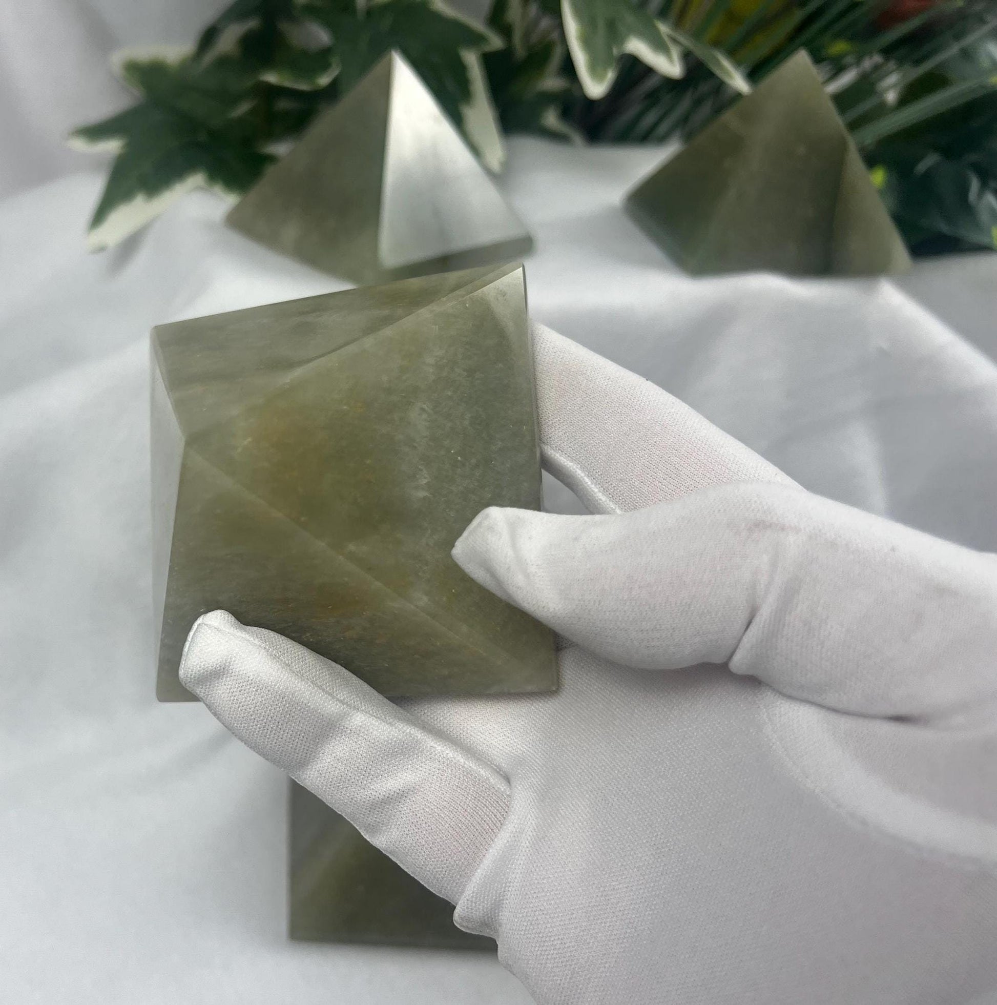 Beautiful Indian Green Aventurine Natural Pyramid Smooth Polished Carved Crystal Worry Anxiety Distraction Meditation Christmas Xmas Decor