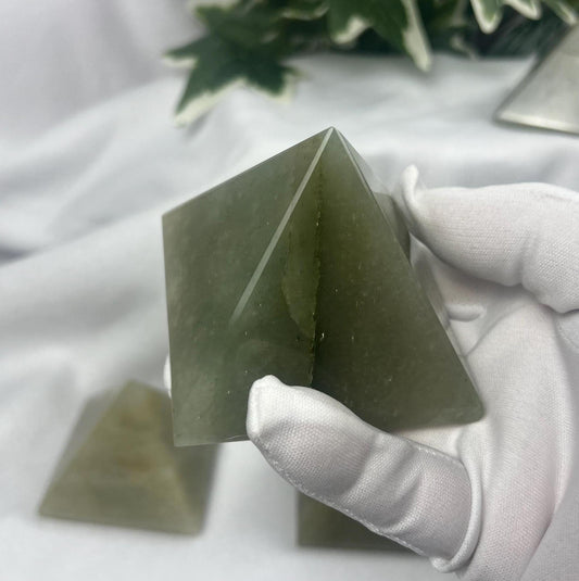 Beautiful Indian Green Aventurine Natural Pyramid Smooth Polished Carved Crystal Worry Anxiety Distraction Meditation Christmas Xmas Decor