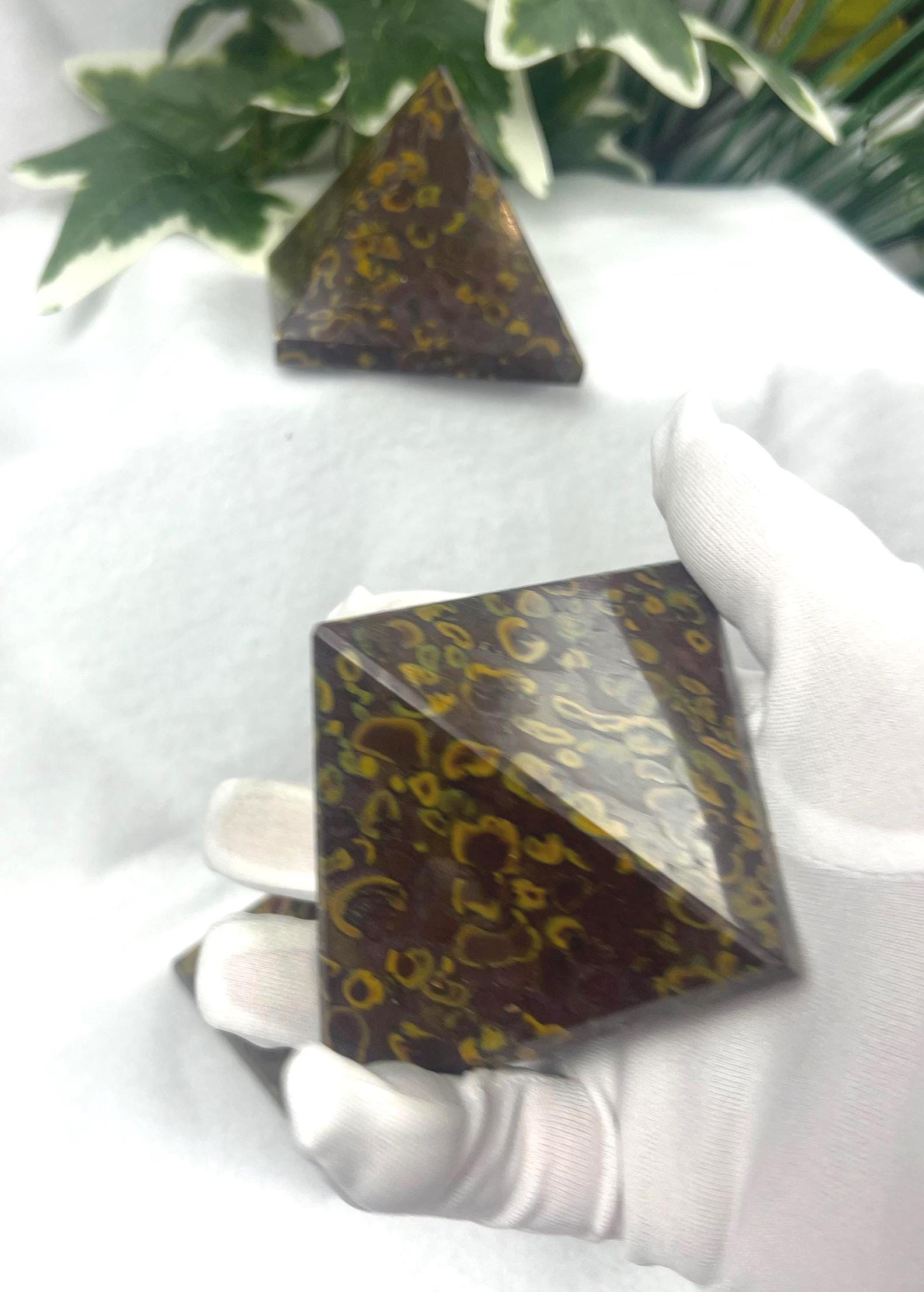 Beautiful Indian Sabalgarh Marble Natural Pyramid Smooth Polished Carved Crystal Worry Anxiety Distraction Meditation Christmas Xmas Decor