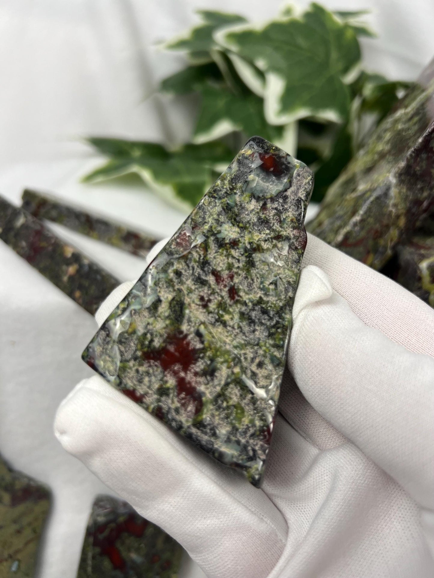 Khambhat Bloodstone Natural Palm Stone Smooth Polished Carved Crystal for Distraction from Anxiety or Worry Home Decor Holiday Home Decor