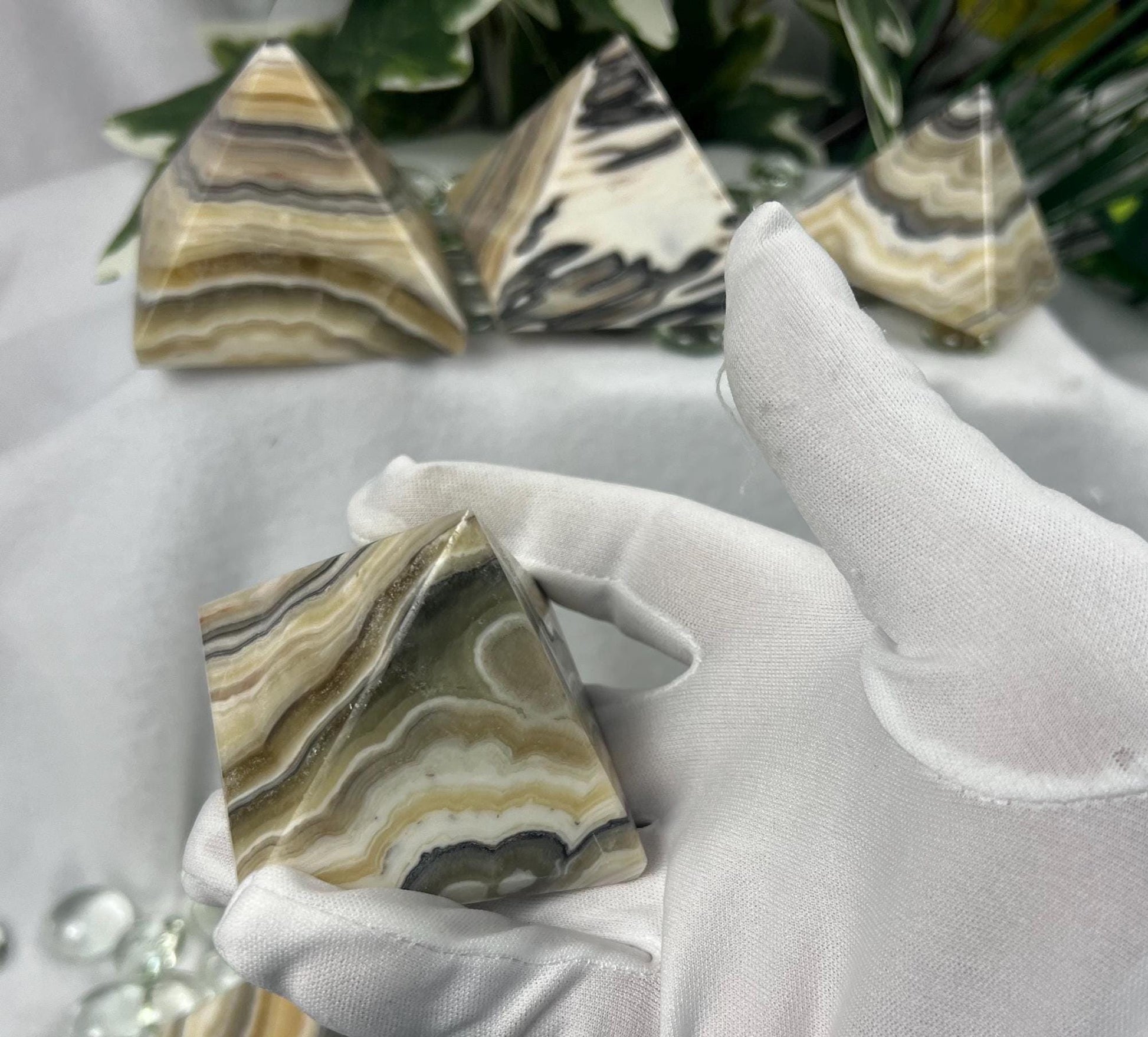 Striking Indian Zebra Calcite Natural Pyramid Smooth Polished Carved Crystal Worry Anxiety Distraction Meditation Christmas Xmas Gift Decor