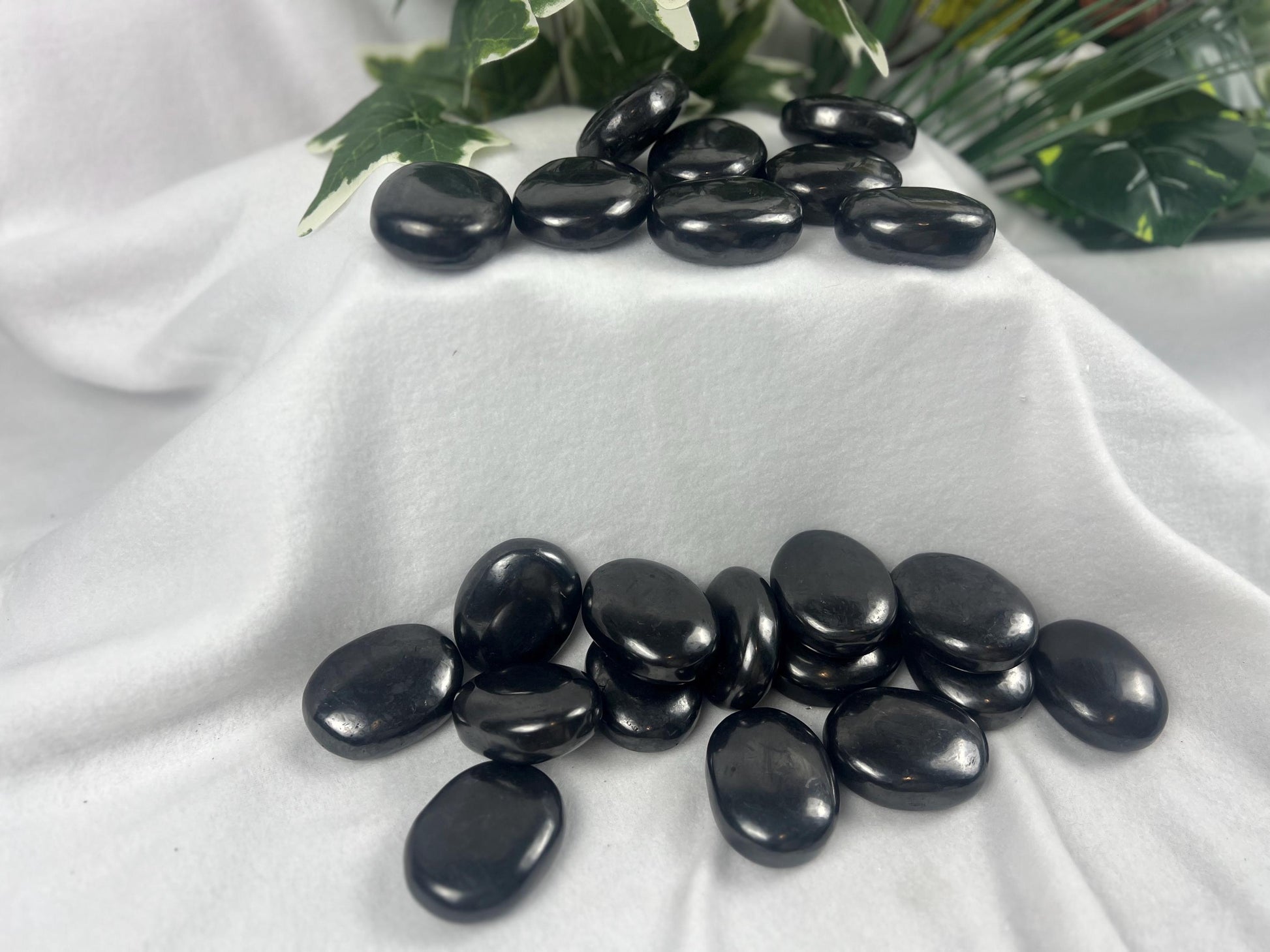 Rare Shungite Palm Stones Crystals Untreated Anxiety Home Decor Wholesale minerals School Christmas Xmas Home Decor Craft