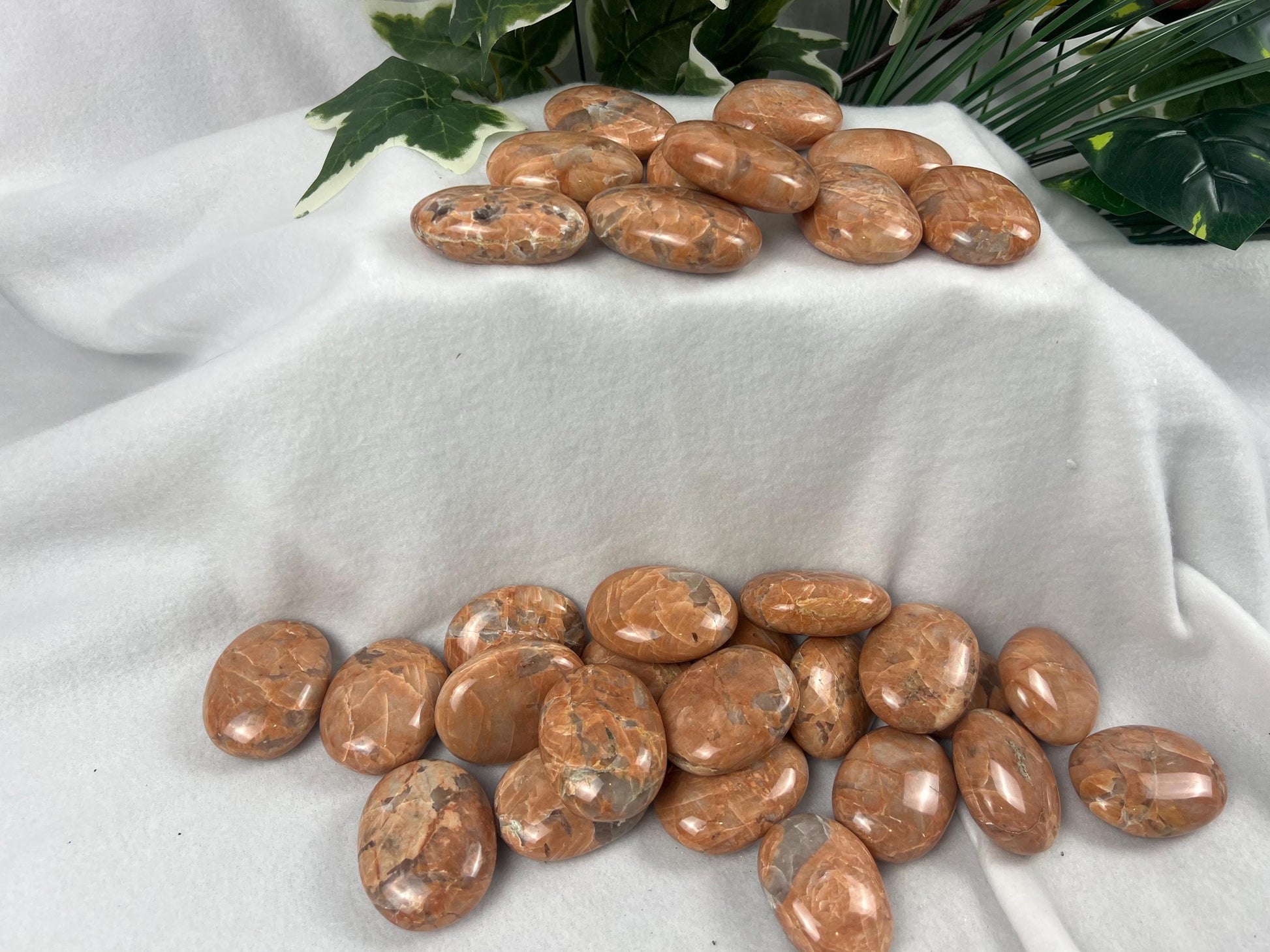 Rajasthan Red Moonstone Natural Full Sized Palm Stone Smooth Polished Carved Crystal for Home Decor Birthday Christmas Xmas Pocket Anxiety