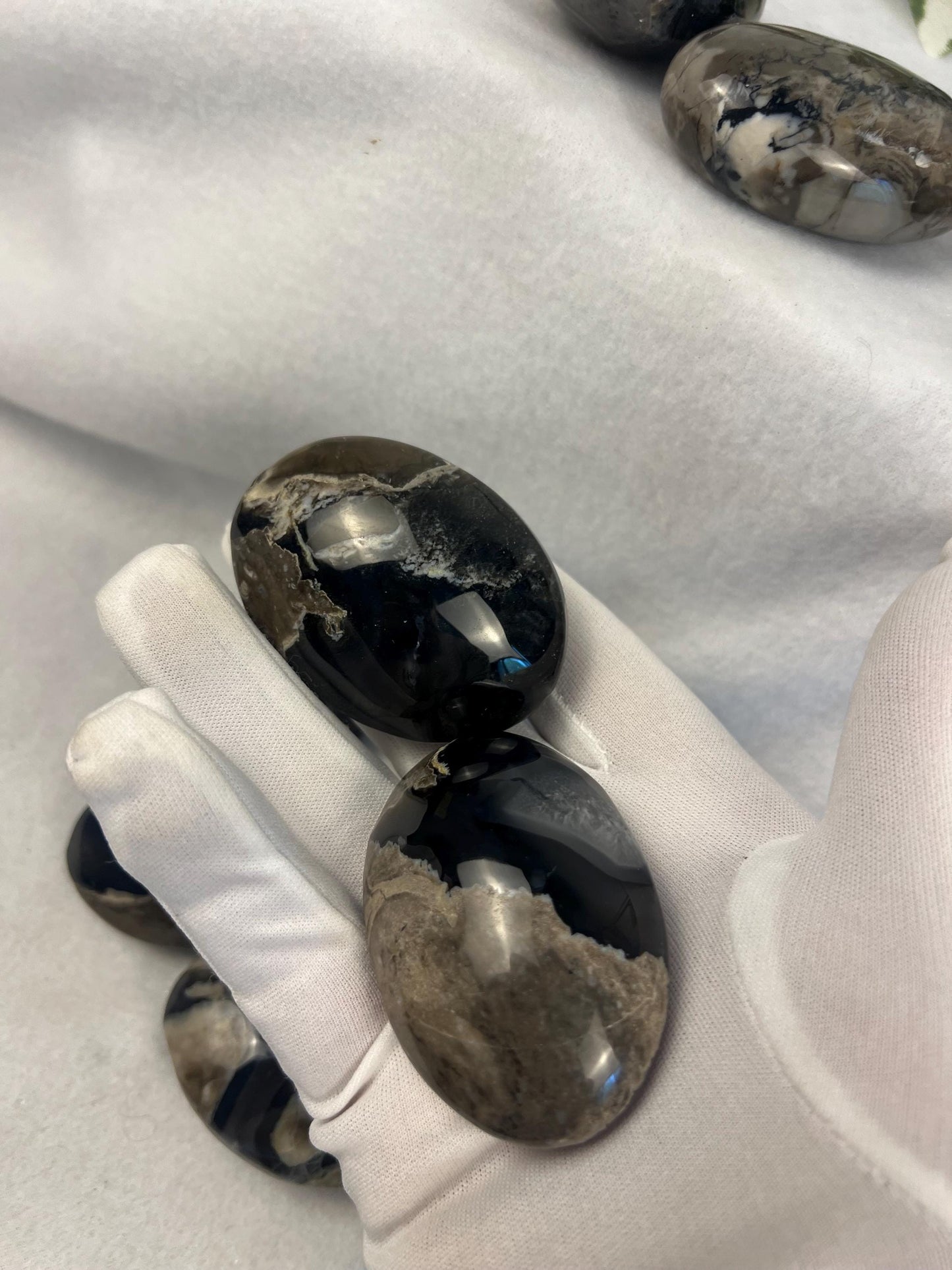 Oregon Volcano Lava Agate Natural Polished Palm Stone Smooth Carved Crystal Distraction Anxiety Christmas Home Decor Birthday Gift