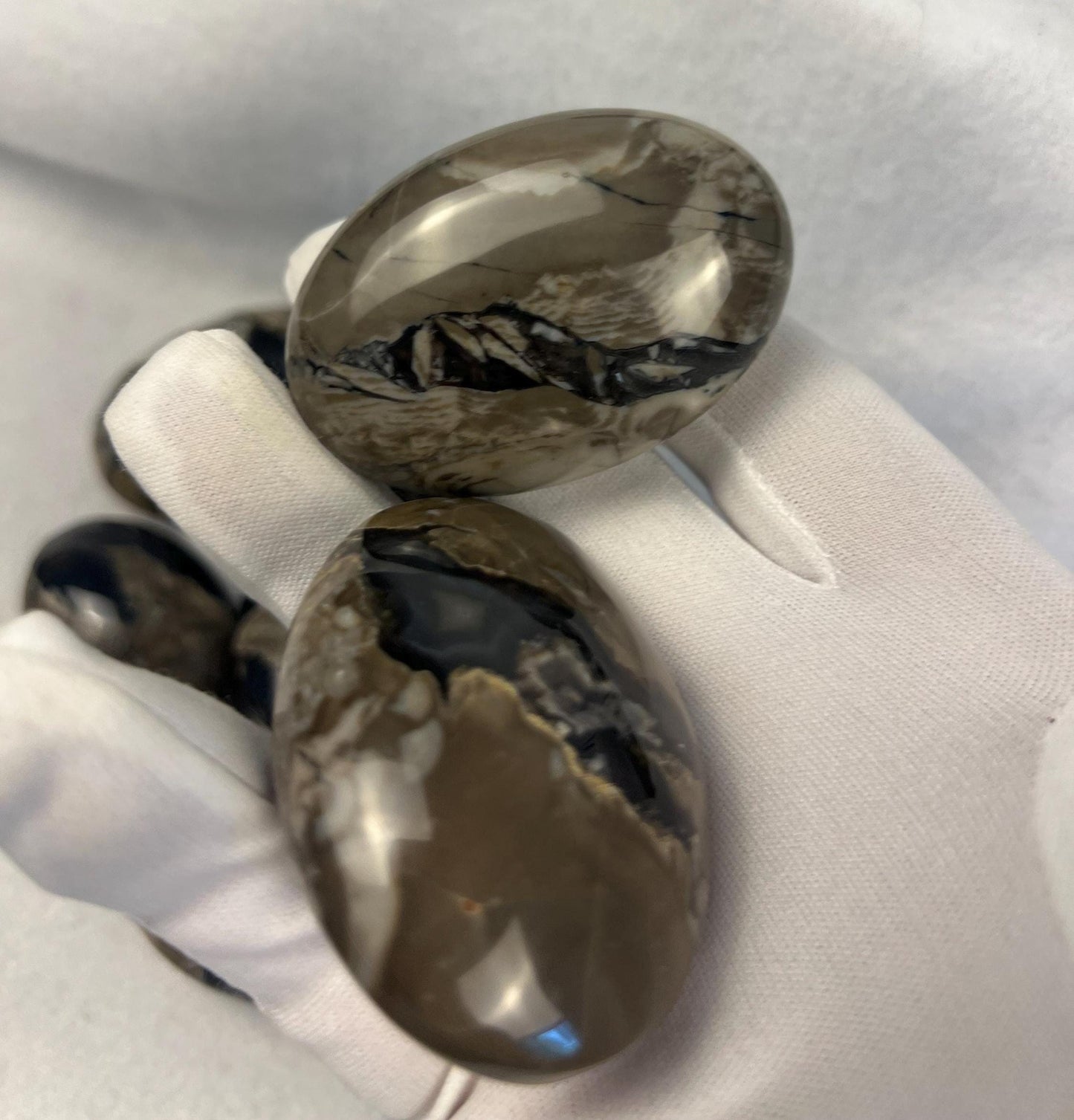 Oregon Volcano Lava Agate Natural Polished Palm Stone Smooth Carved Crystal Distraction Anxiety Christmas Home Decor Birthday Gift