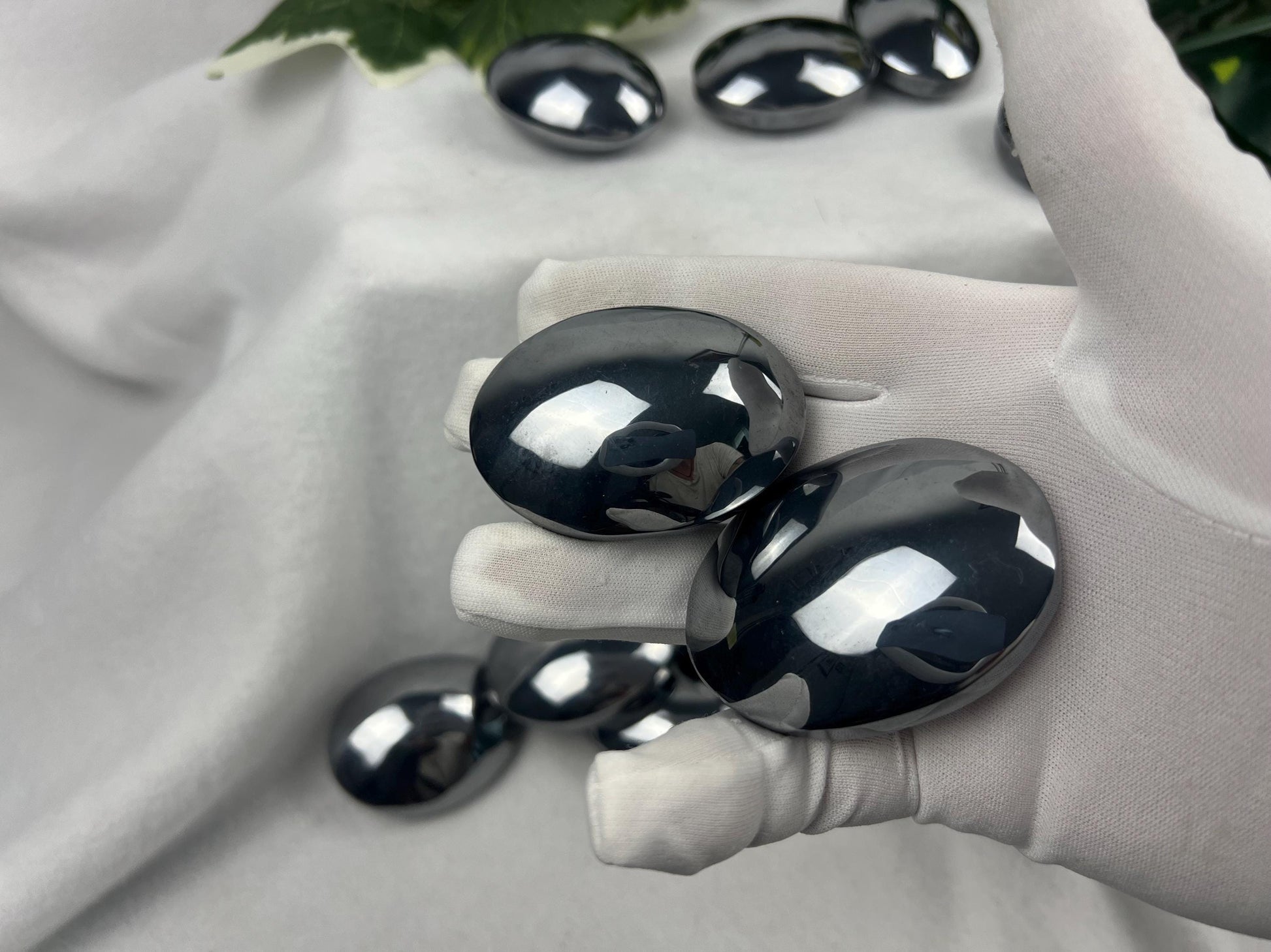 Awesome Terahertz Palm Stones Arts Home Decor Wholesale minerals School Project Christmas Xmas Home Decor Gift Crafting Garden Home Decor