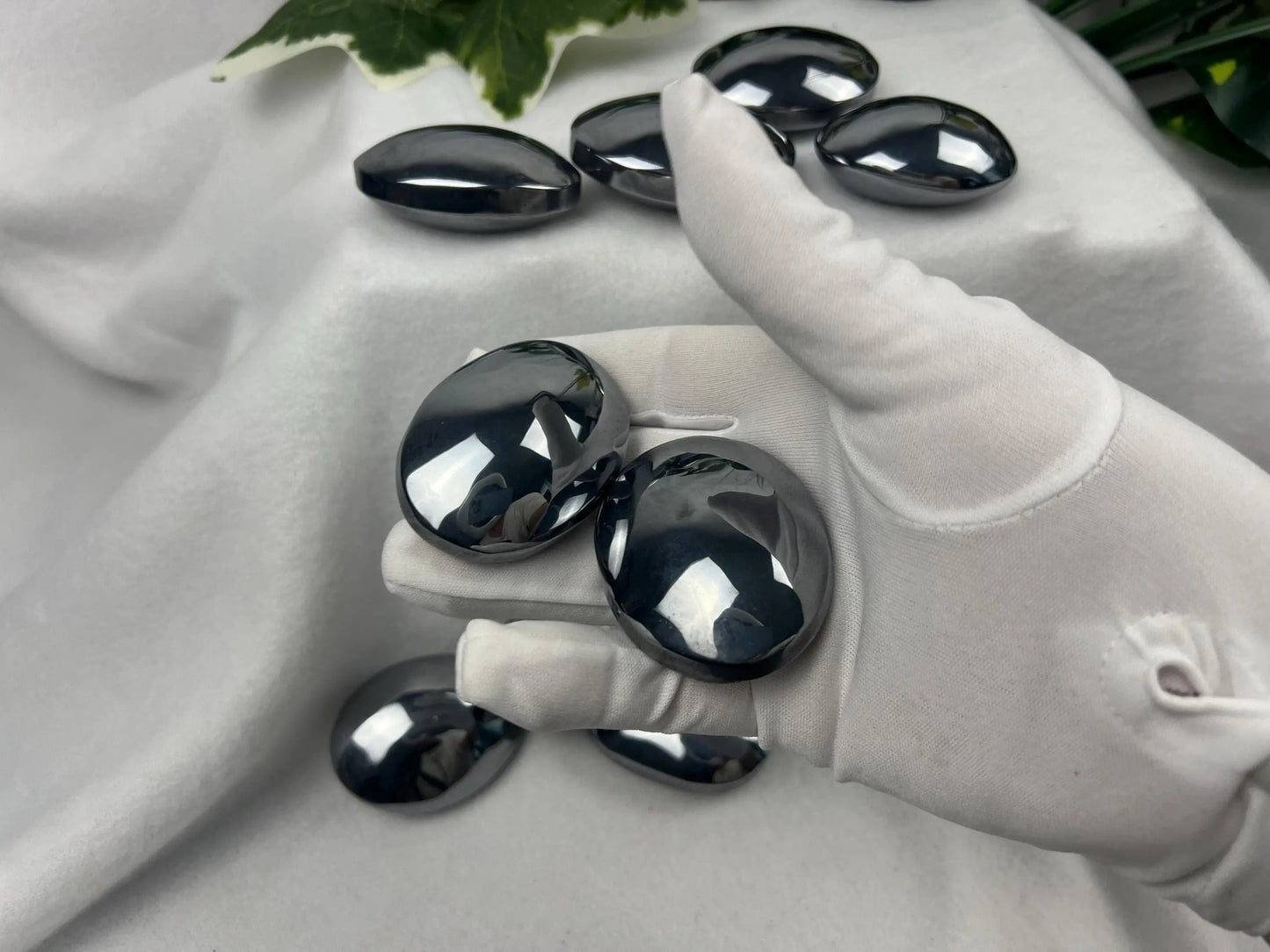 Terahertz Palm Stone: Reflective Home Decor, Focus Aid Home Decor Worry Pocket Stress Anxiety Palm Stone