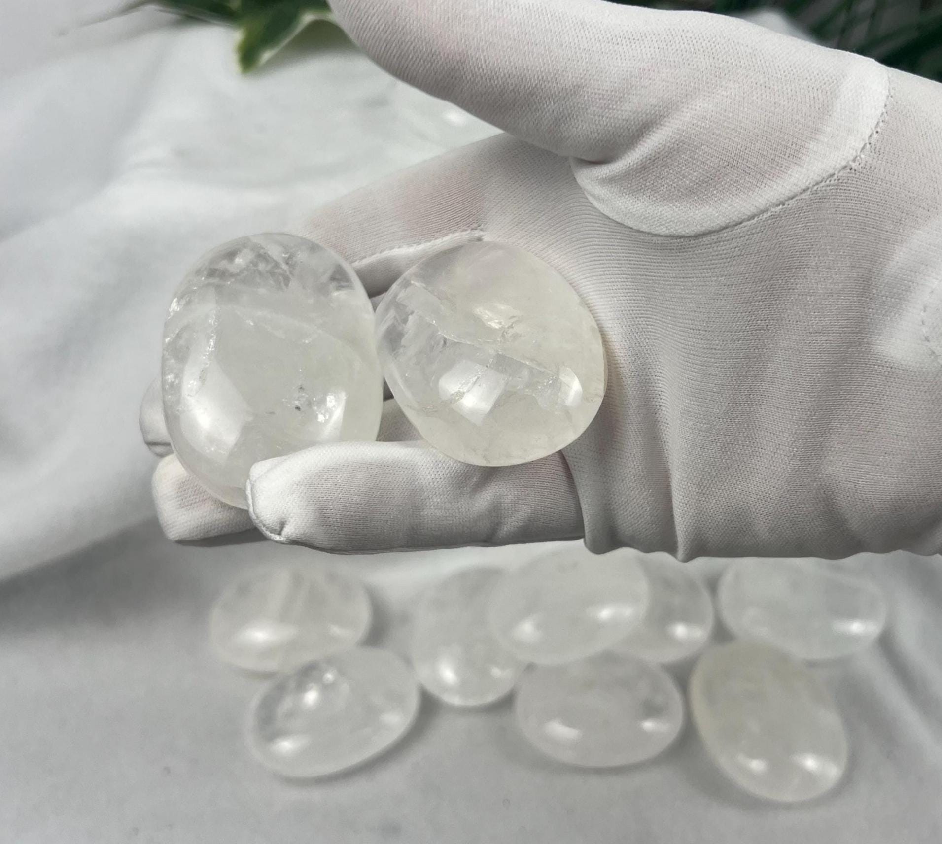 Indian Clear Quartz Natural Palm Stone Smooth Polished Carved Crystal for Distraction Worry Anxiety Home Decor Meditation Christmas Gift