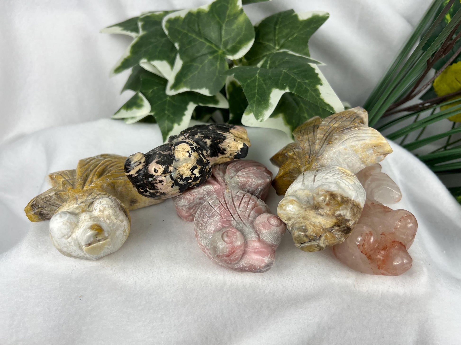 Large Feng Shui Chinese Goldfish Crystal Carving Polished Natural Home Decor Christmas Birthday Xmas Gift Statue Crystal Gemstone Good Luck