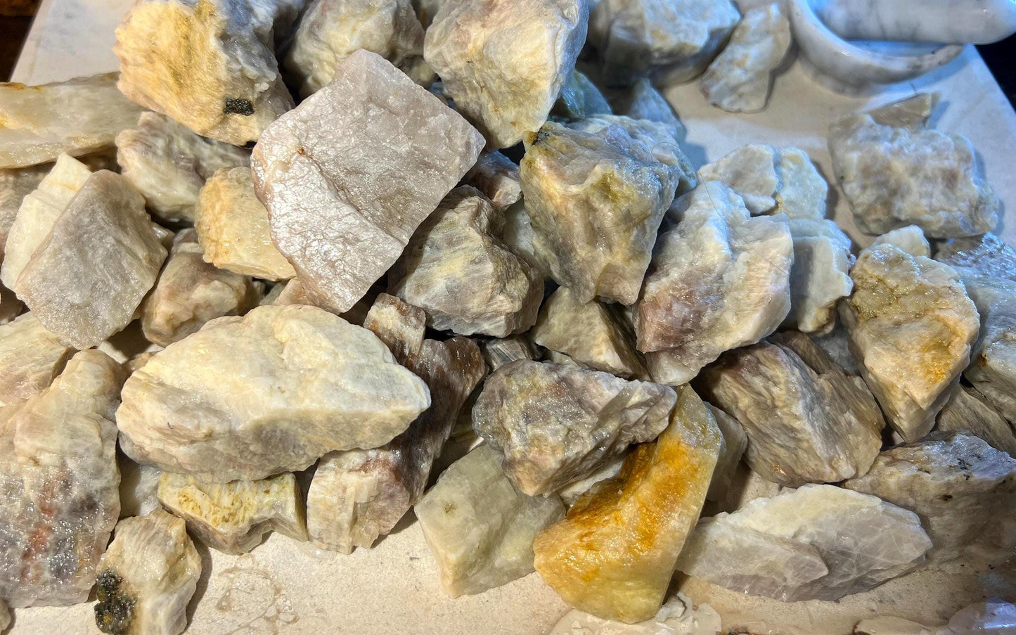 Natural Blue Moonstone Raw Untreated Stones Arts Home Decor Wholesale minerals School Project Christmas Xmas Home Decor Gift Crafting