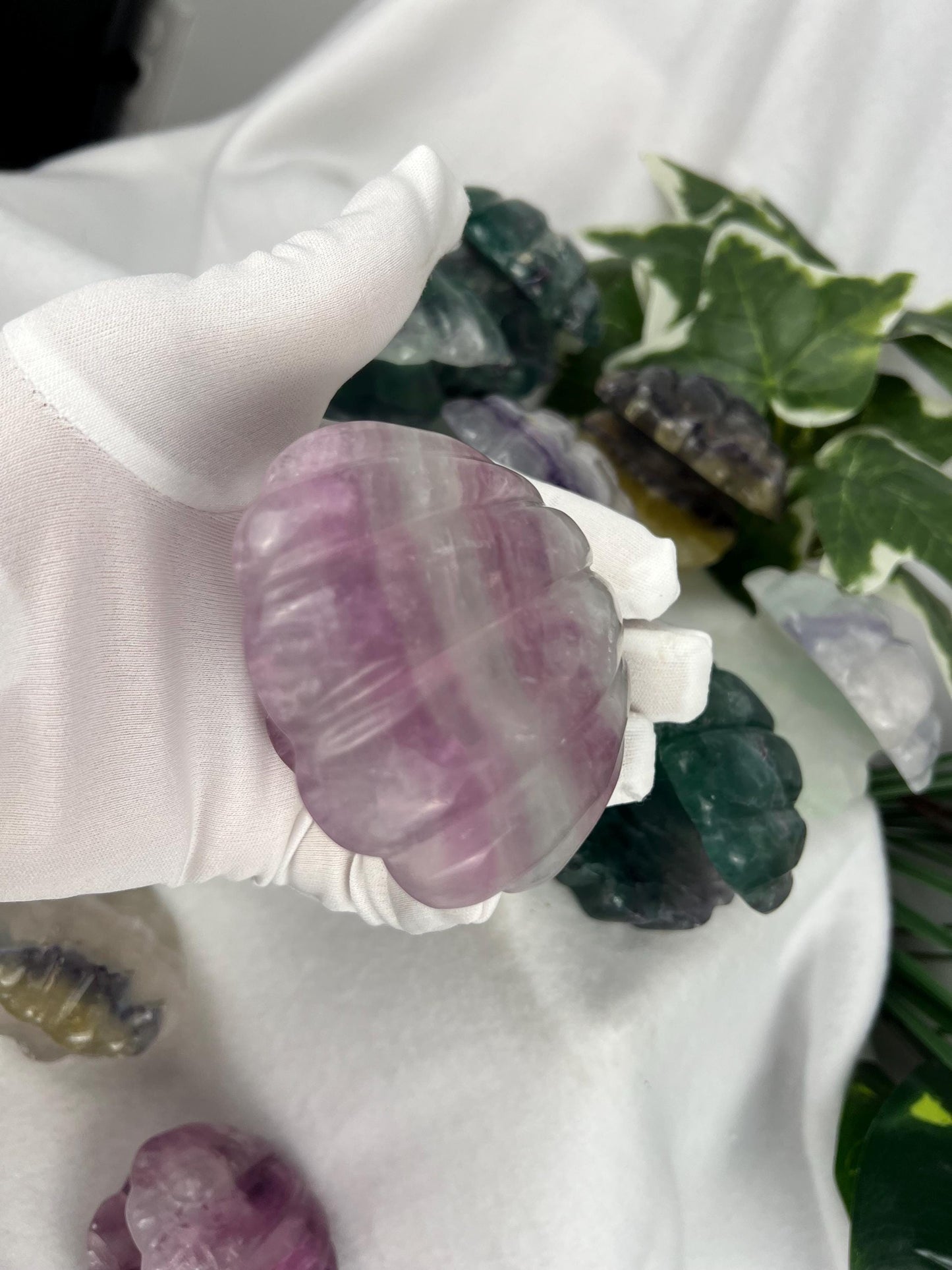 Fluorite Crystal Clam Seashell Carving Polished Natural Home Decor Christmas Birthday Statue Crystal Gemstone Feng Shui Christmas Jewelry