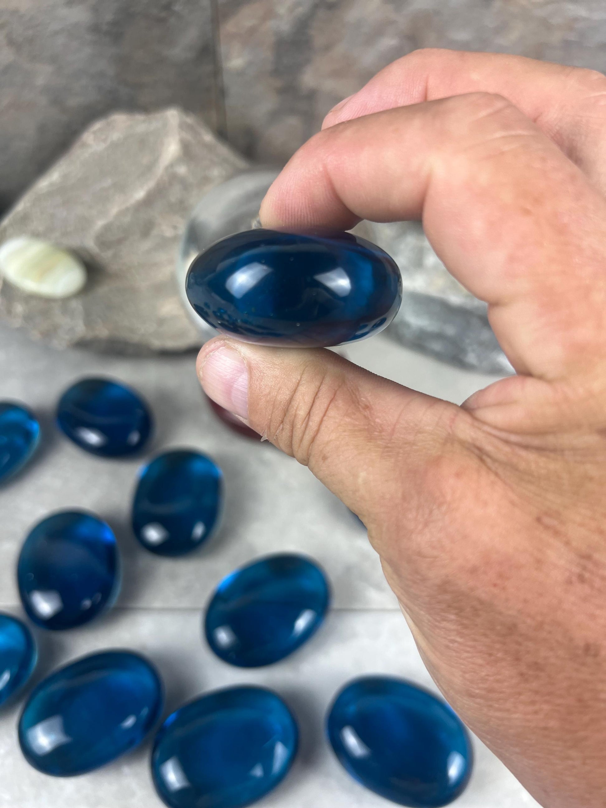 Blue Quartz Smelting Crystal Custom Stone Anxiety Relief Meditation Stone Xmas Palm Gift Worry Anxiety Christmas Birthday Home Decor Xmas