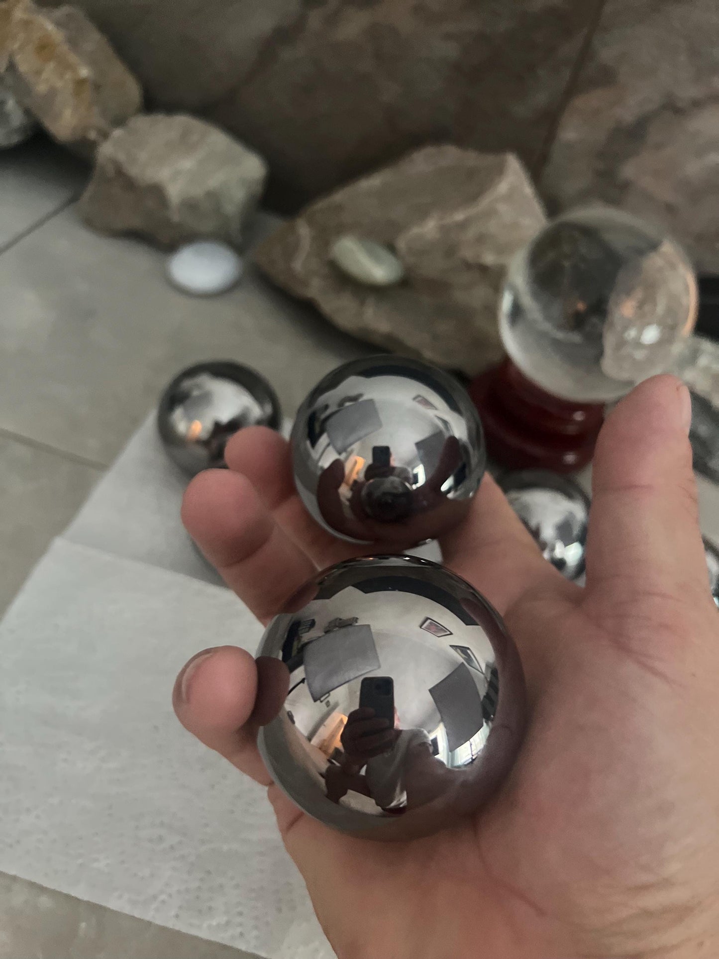 High Frequency Terahertz Sphere Stone: Reflective Home Decor, Focus Aid
