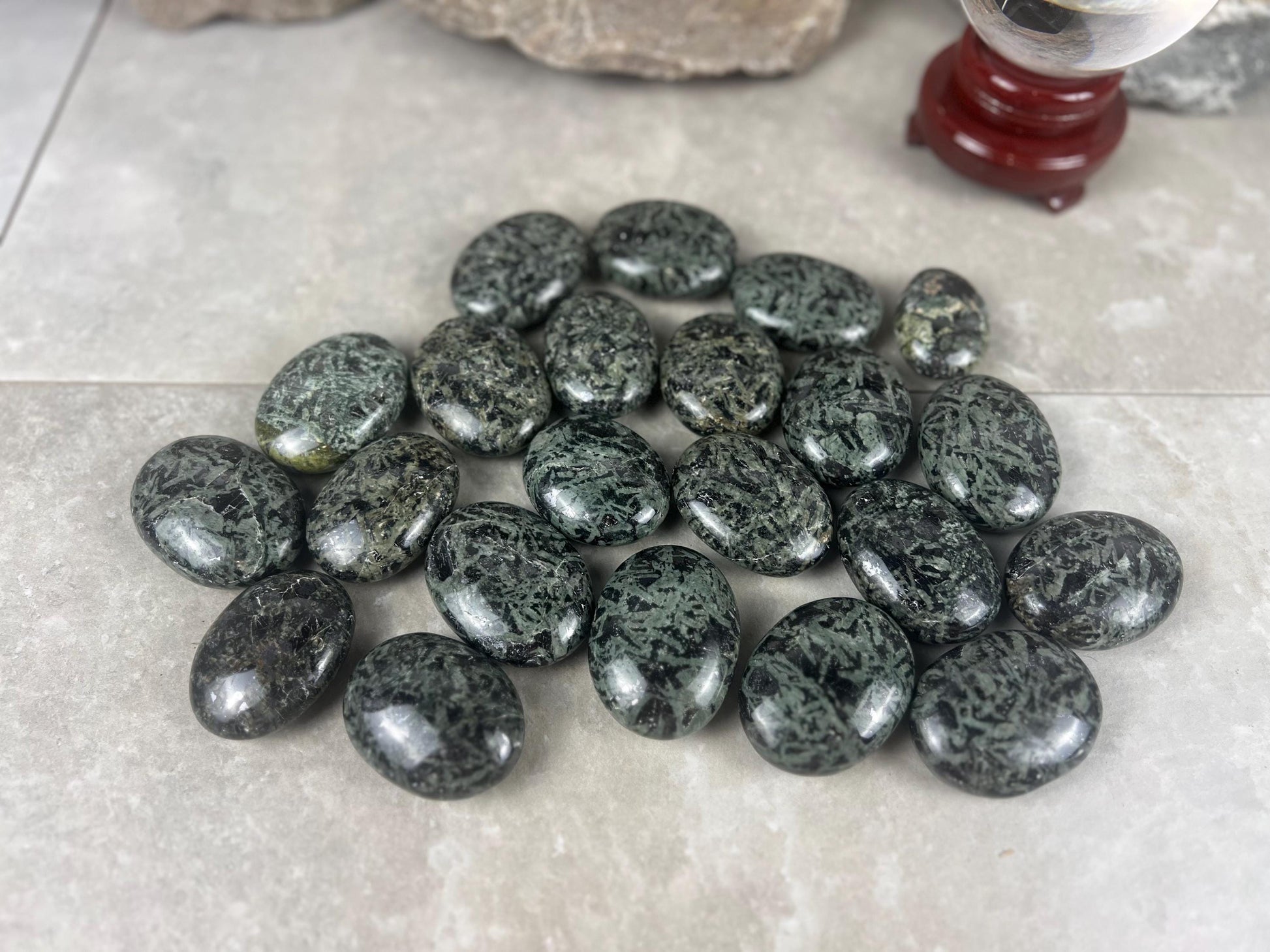 Madagascan Kambaba Jasper Chlorite Crocodile Palm Stone: Polished Worry Stone, Meditation Decor