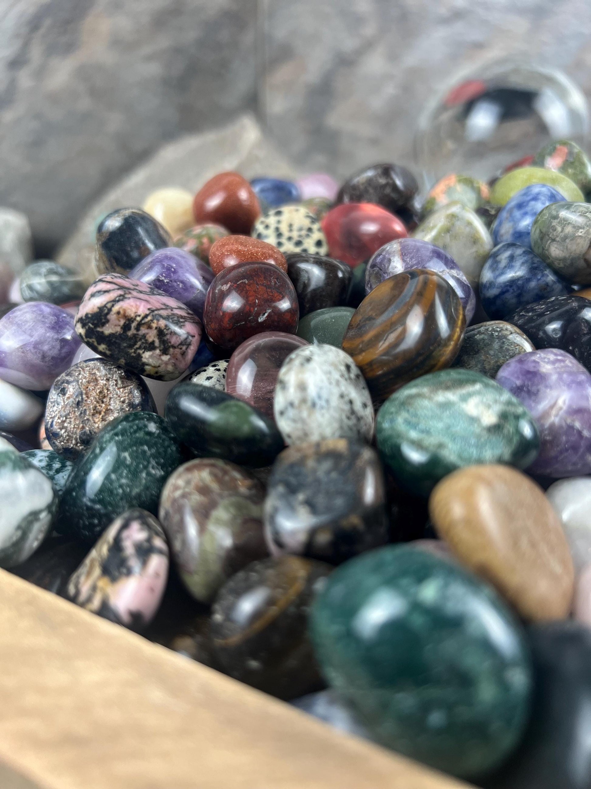 Crystal Confetti Variety Tumble Stones Smooth Anxiety Polished rock tumbled pocket crystal worry palm Home Decor Xmas Christmas Collection