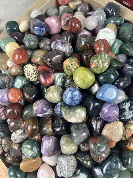 Crystal Confetti Variety Tumble Stones Smooth Anxiety Polished rock tumbled pocket crystal worry palm Home Decor Xmas Christmas Collection